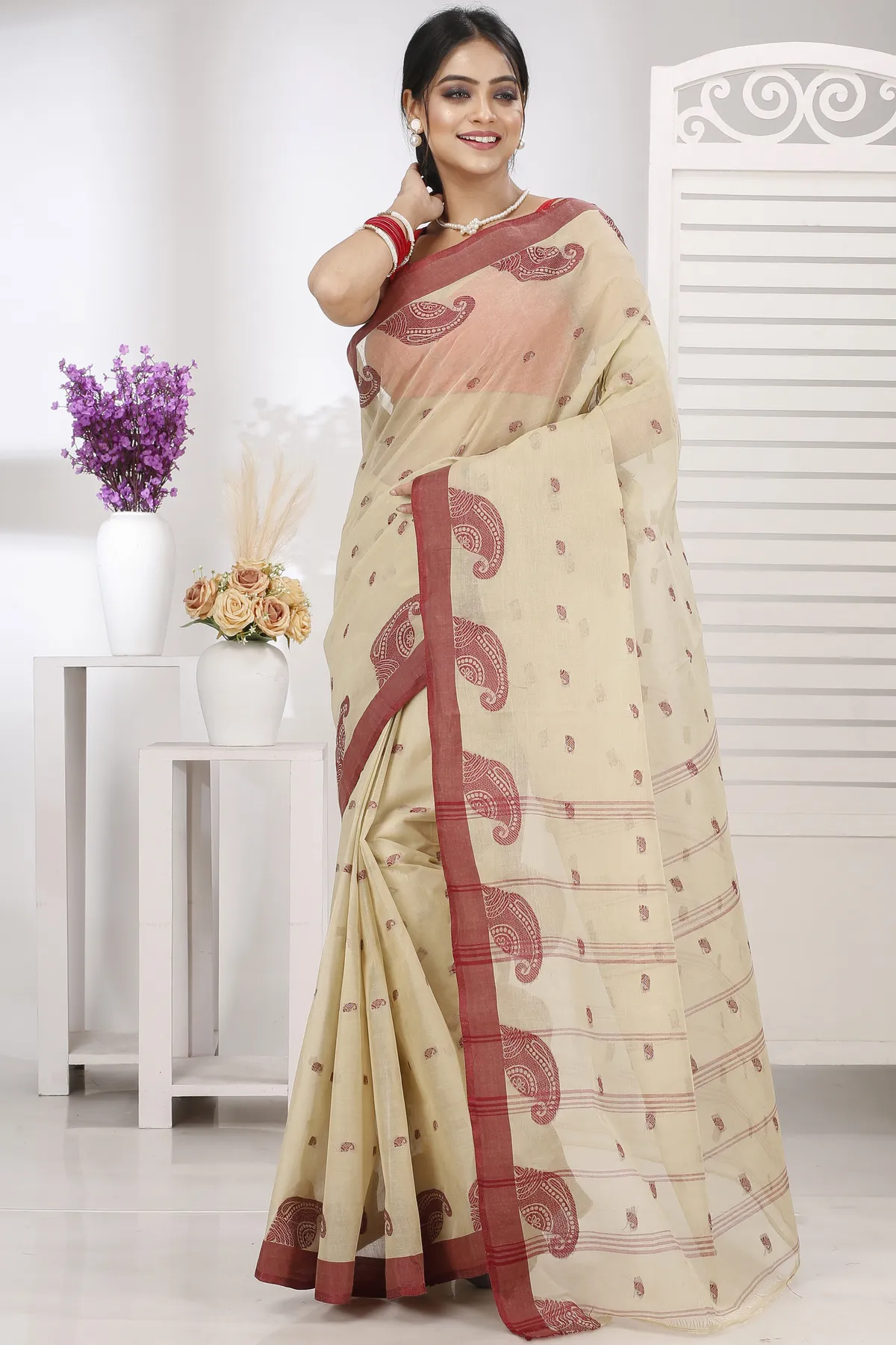 DipDiya Pure Cotton Off-White Epto Shonko Handloom Heritage Tant Sarees