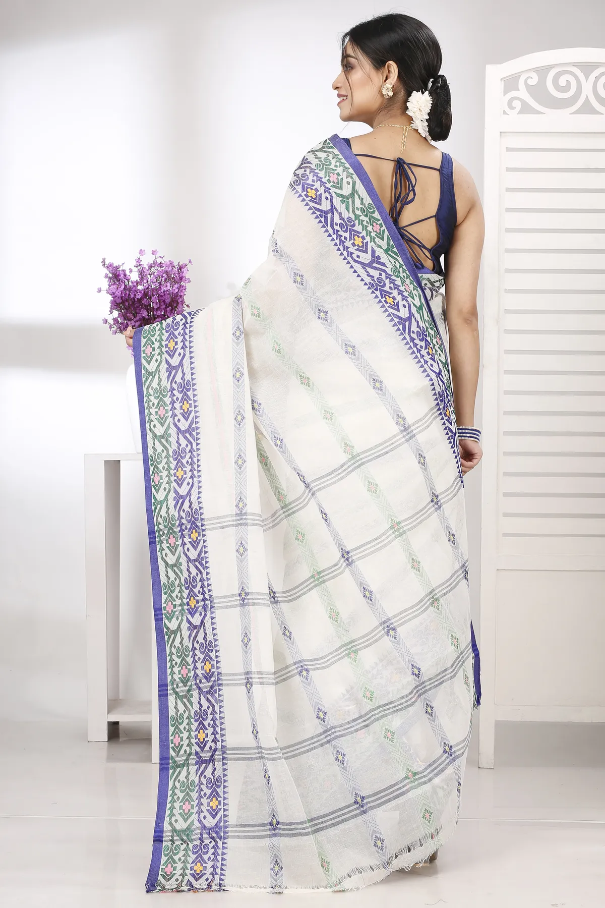 DipDiya Pure Cotton Off-White Moti Ankit Regal Bengali Tant Sarees