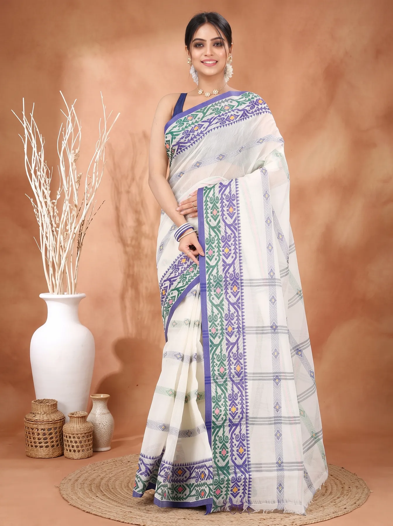 DipDiya Pure Cotton Off-White Moti Ankit Regal Bengali Tant Sarees