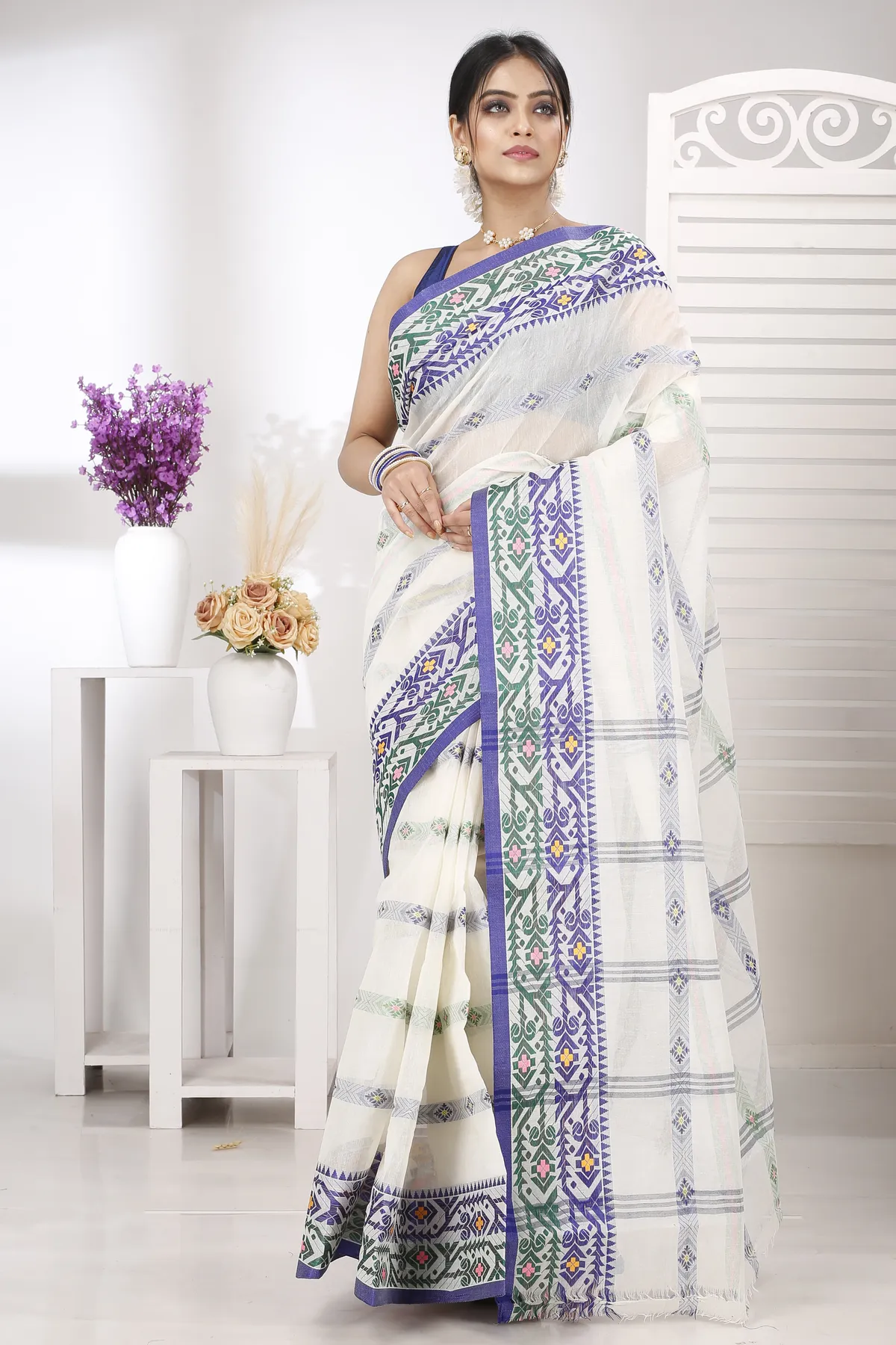 DipDiya Pure Cotton Off-White Moti Ankit Regal Bengali Tant Sarees