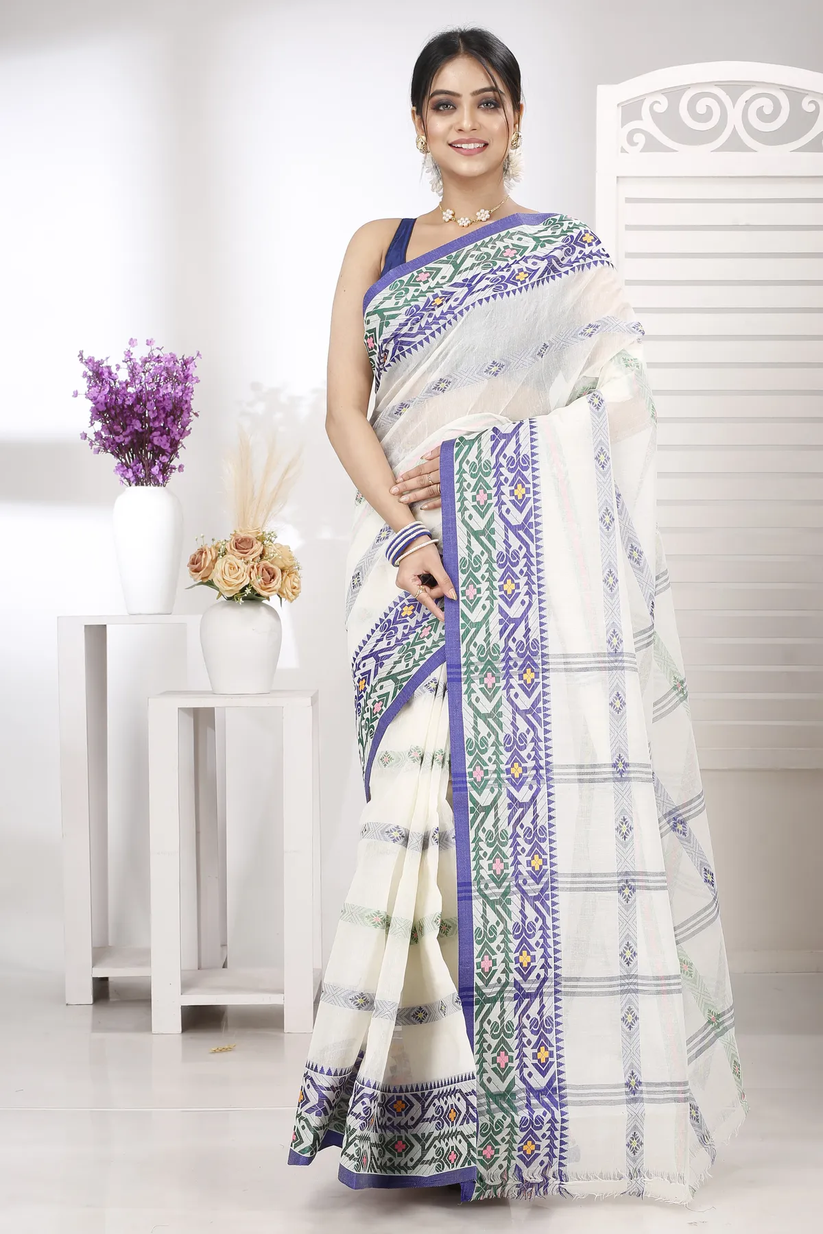 DipDiya Pure Cotton Off-White Moti Ankit Regal Bengali Tant Sarees