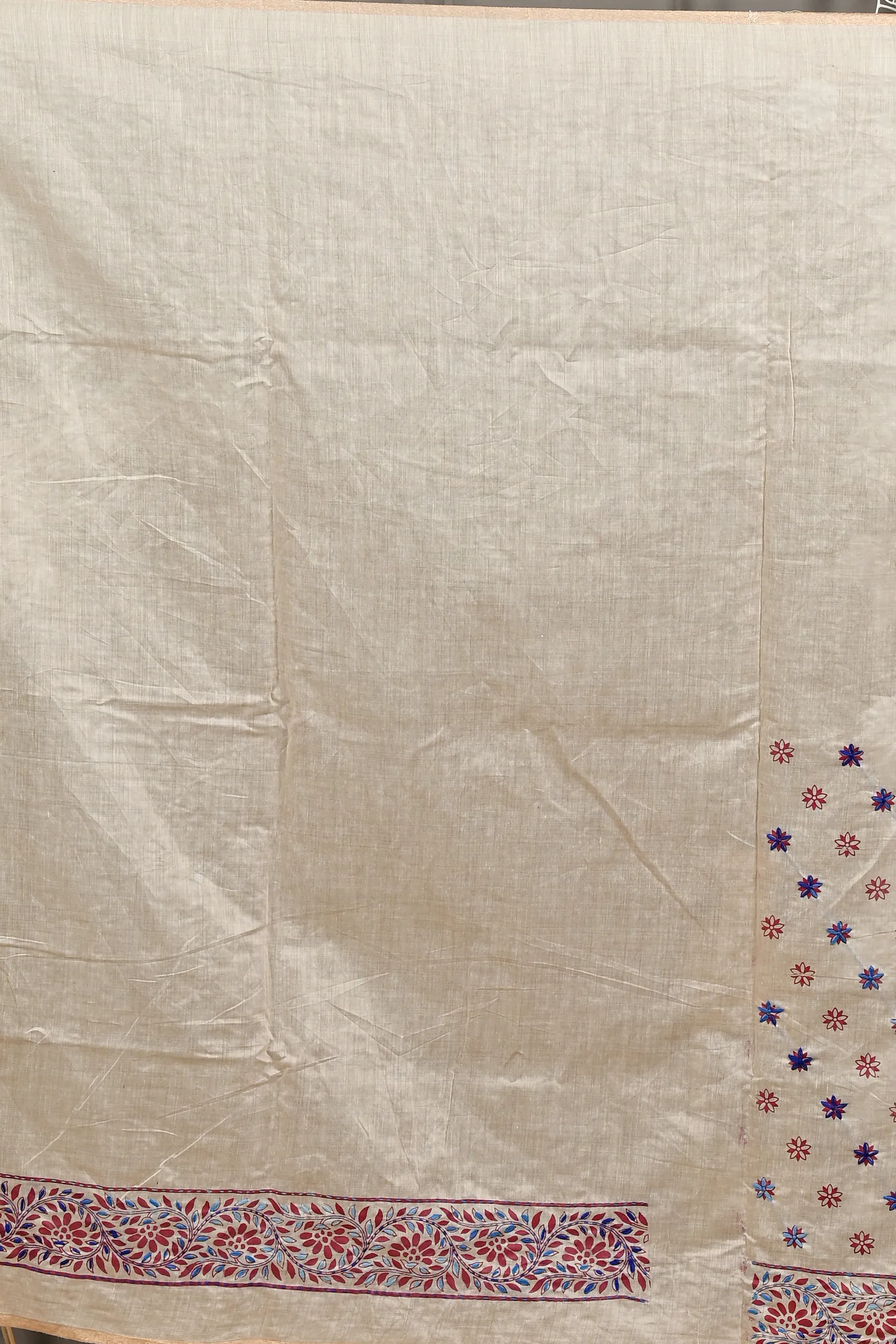 DipDiya Pure Cotton Off White Multy Color Dhriti Tradition in Every Thread Kantha Stitch Sarees