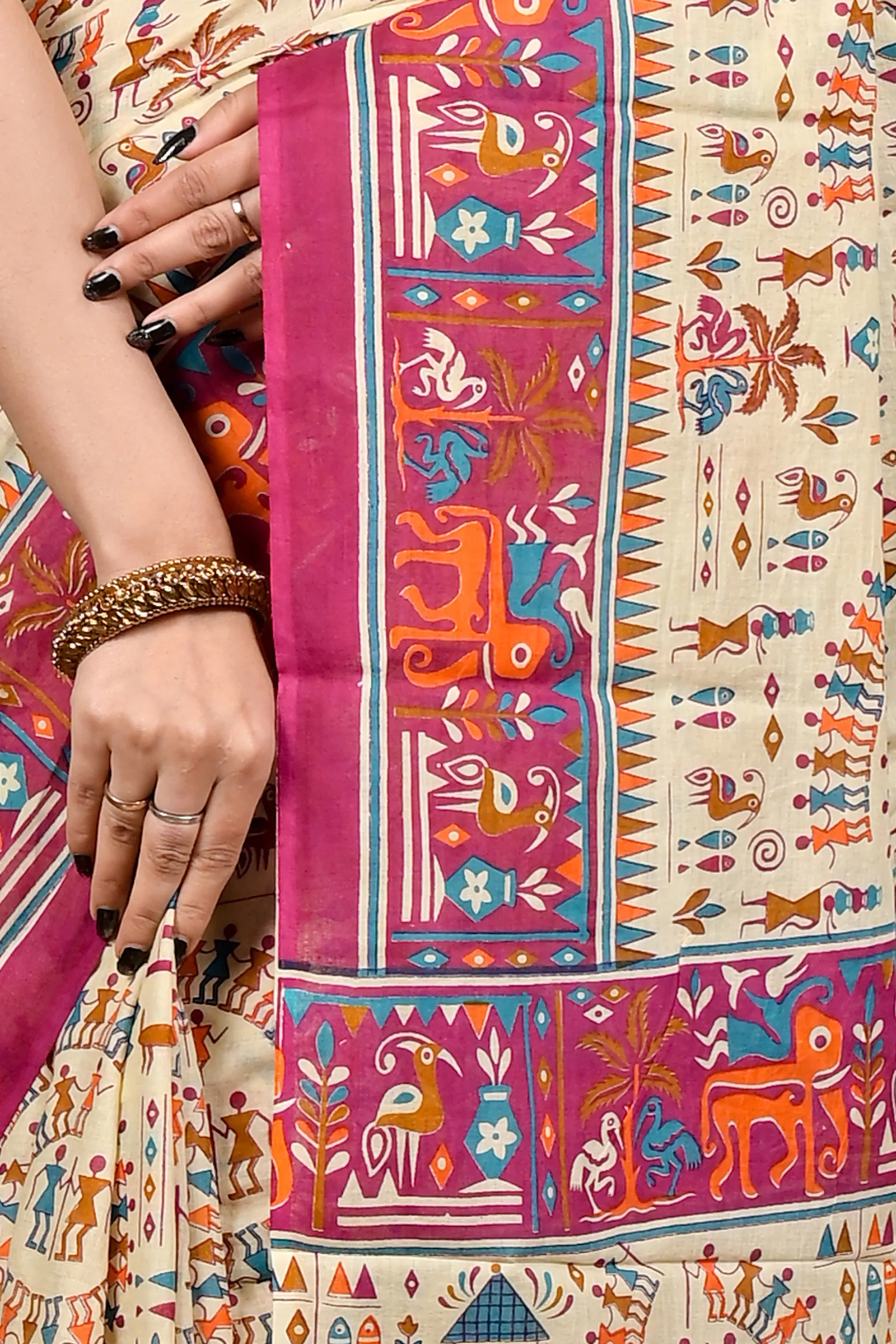 DipDiya Pure Cotton Off White Purple Feepsi Elegance in Every Weave Kalamkari Printed Sarees