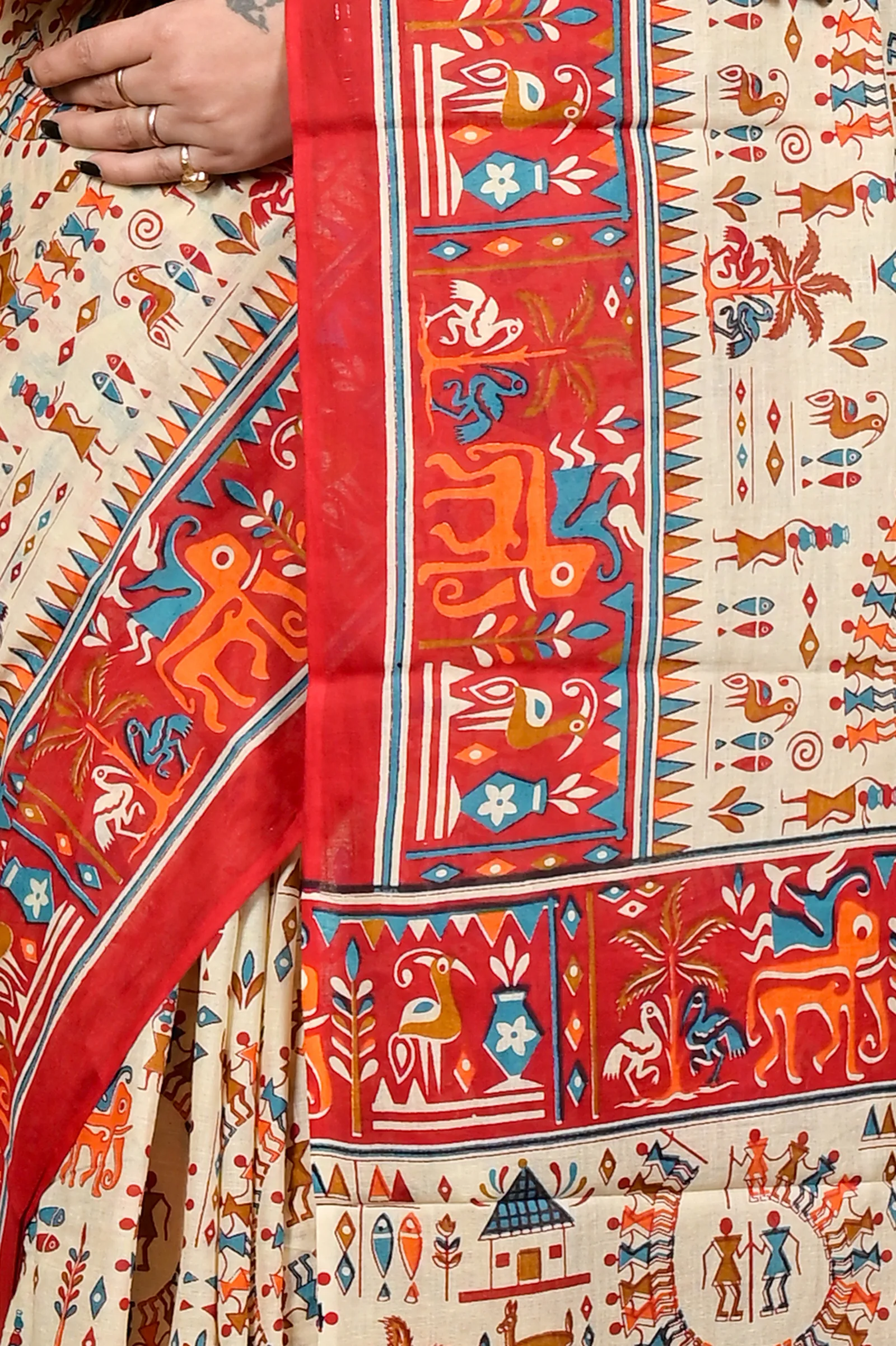 DipDiya Pure Cotton Off White Red Feepsi Crafted with Soul Kalamkari Printed Sarees