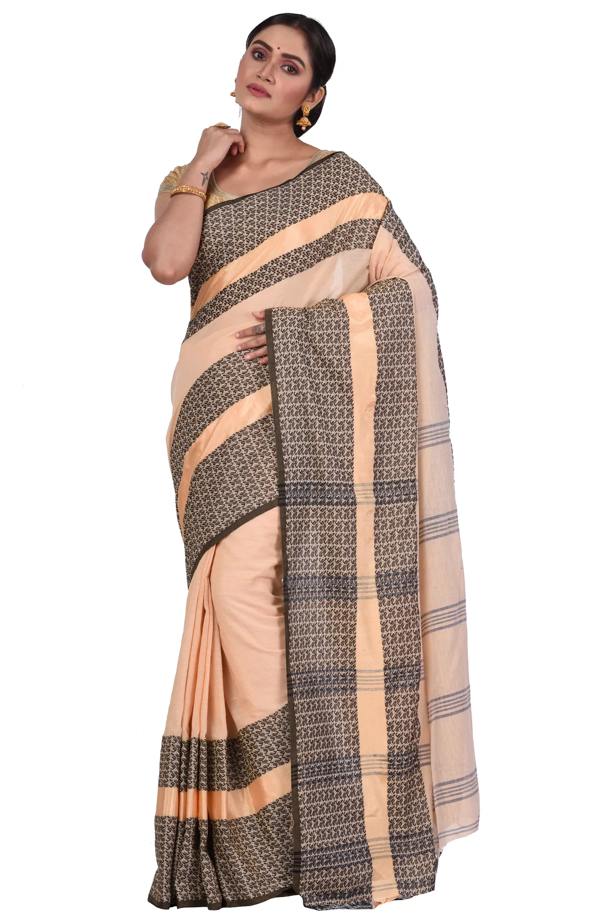 DipDiya Pure Cotton Off-White Souraovi Hand Timeless Bengal Handloom Sarees