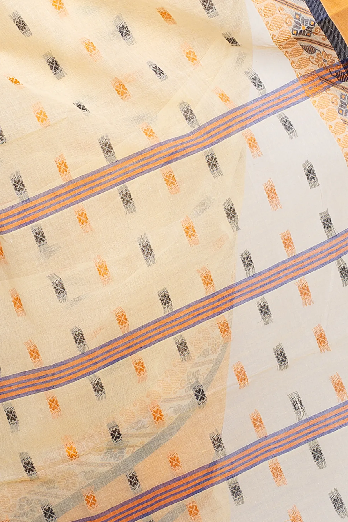 DipDiya Pure Cotton Off White ToraPar Bengal’s Tradition Tant Sarees