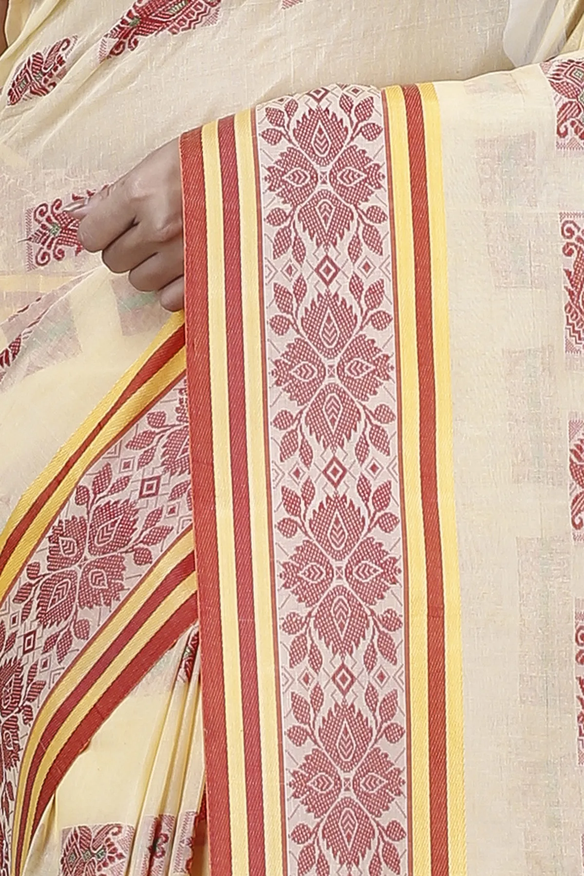 DipDiya Pure Cotton Off-White Uditi Bengal in Every Thread Tant Sarees