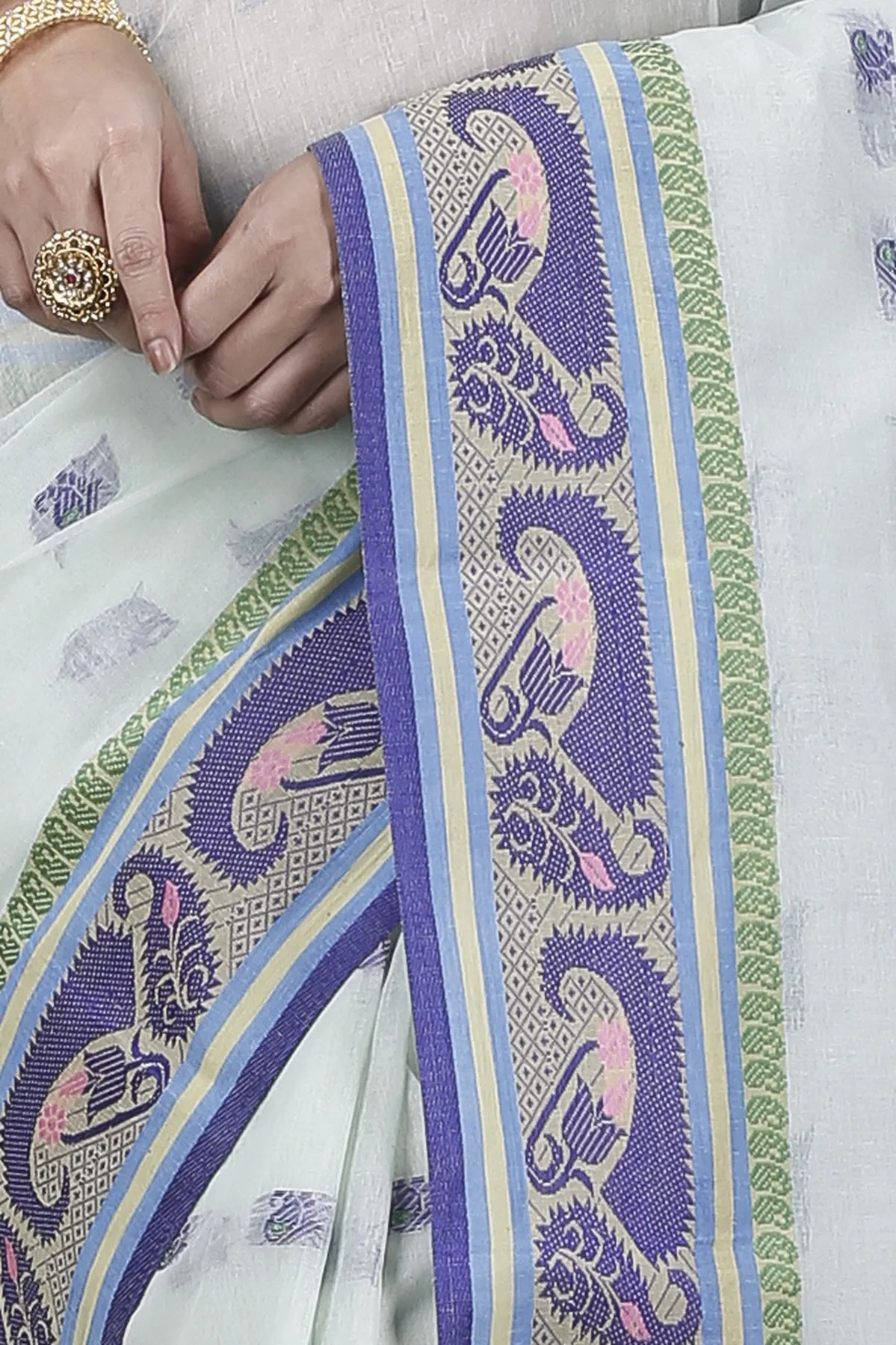 DipDiya Pure Cotton Off White Utkal Bengal’s Tradition Tant Sarees