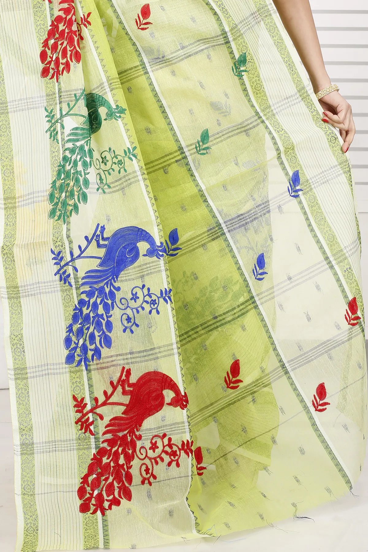 DipDiya Pure Cotton Olieve Green Embi Debdash Moyur A Legacy Woven Embroidery Tant Sarees