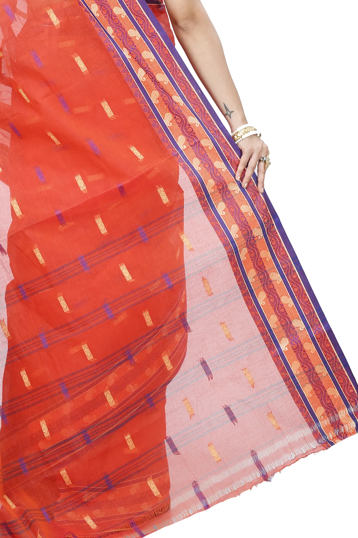 DipDiya Pure Cotton Orange Gayatri Effortless Tradition Tant Sarees