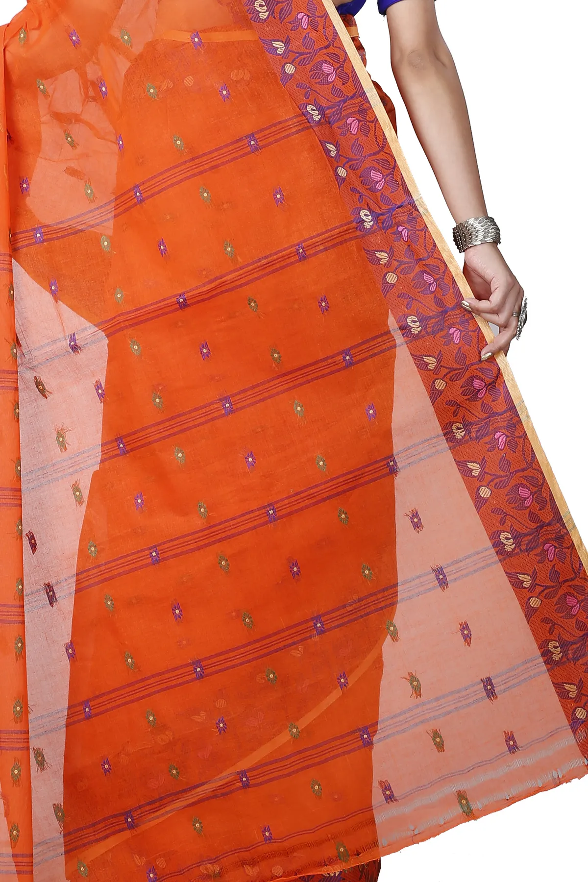 DipDiya Pure Cotton Orange Gopika Elegance in Every Weave Tant Sarees