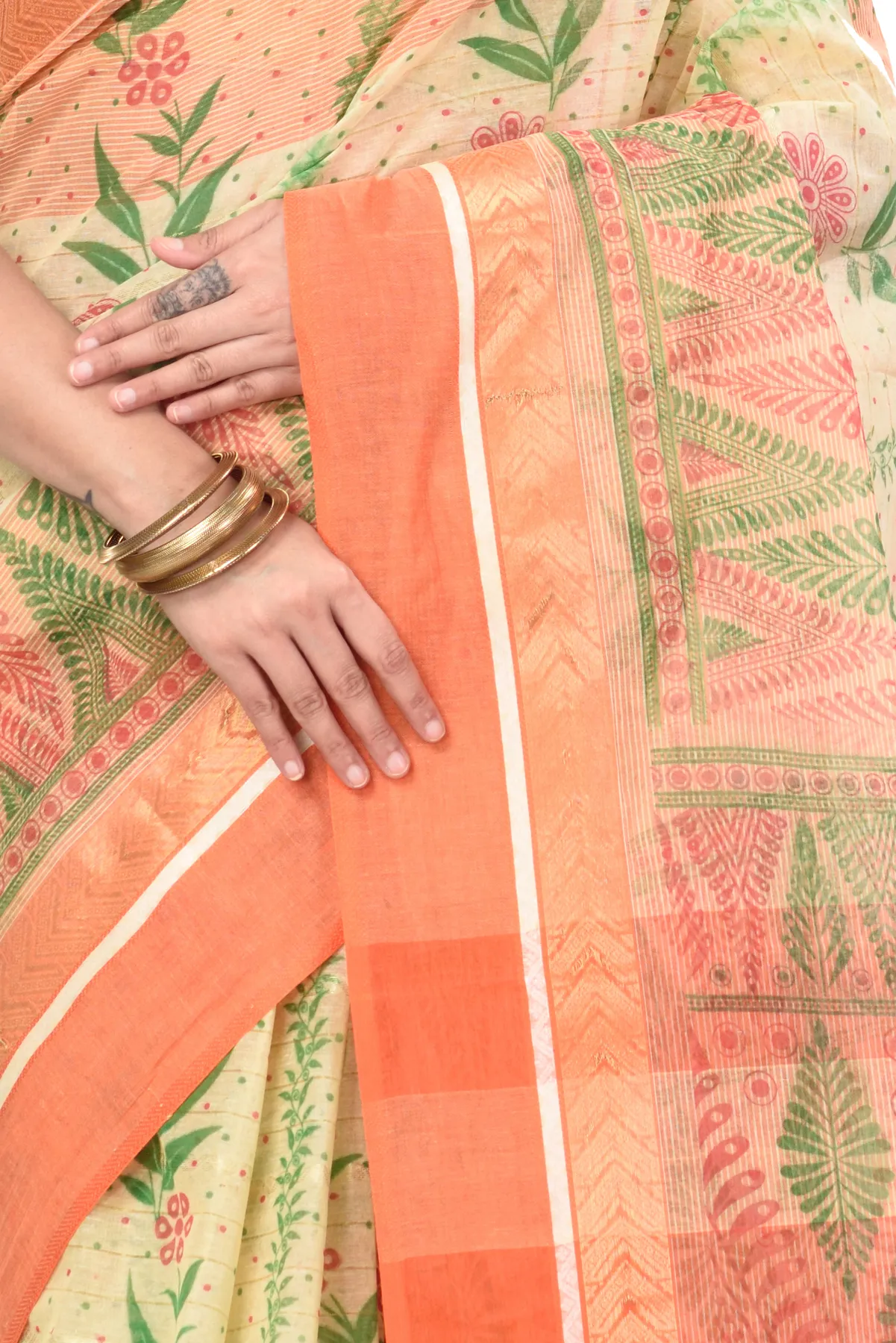 DipDiya Pure Cotton Orange Lata Pata Bengal’s Legacy Printed Tant Sarees