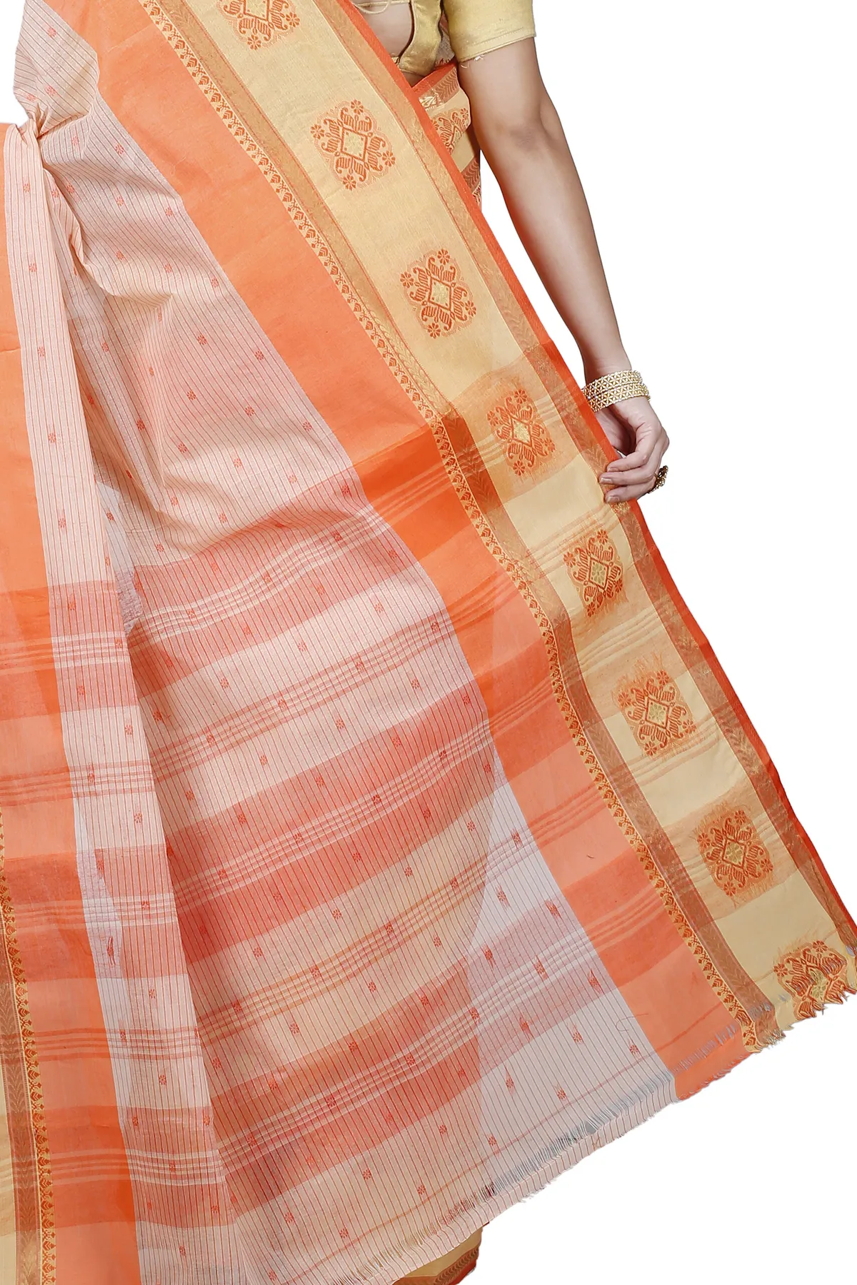 DipDiya Pure Cotton Orange Uma Elegance in Every Weave Tant Sarees