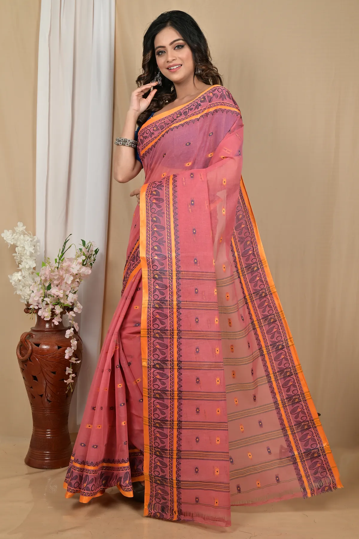 DipDiya Pure Cotton Peach Achlin Classic Grace Tant Sarees