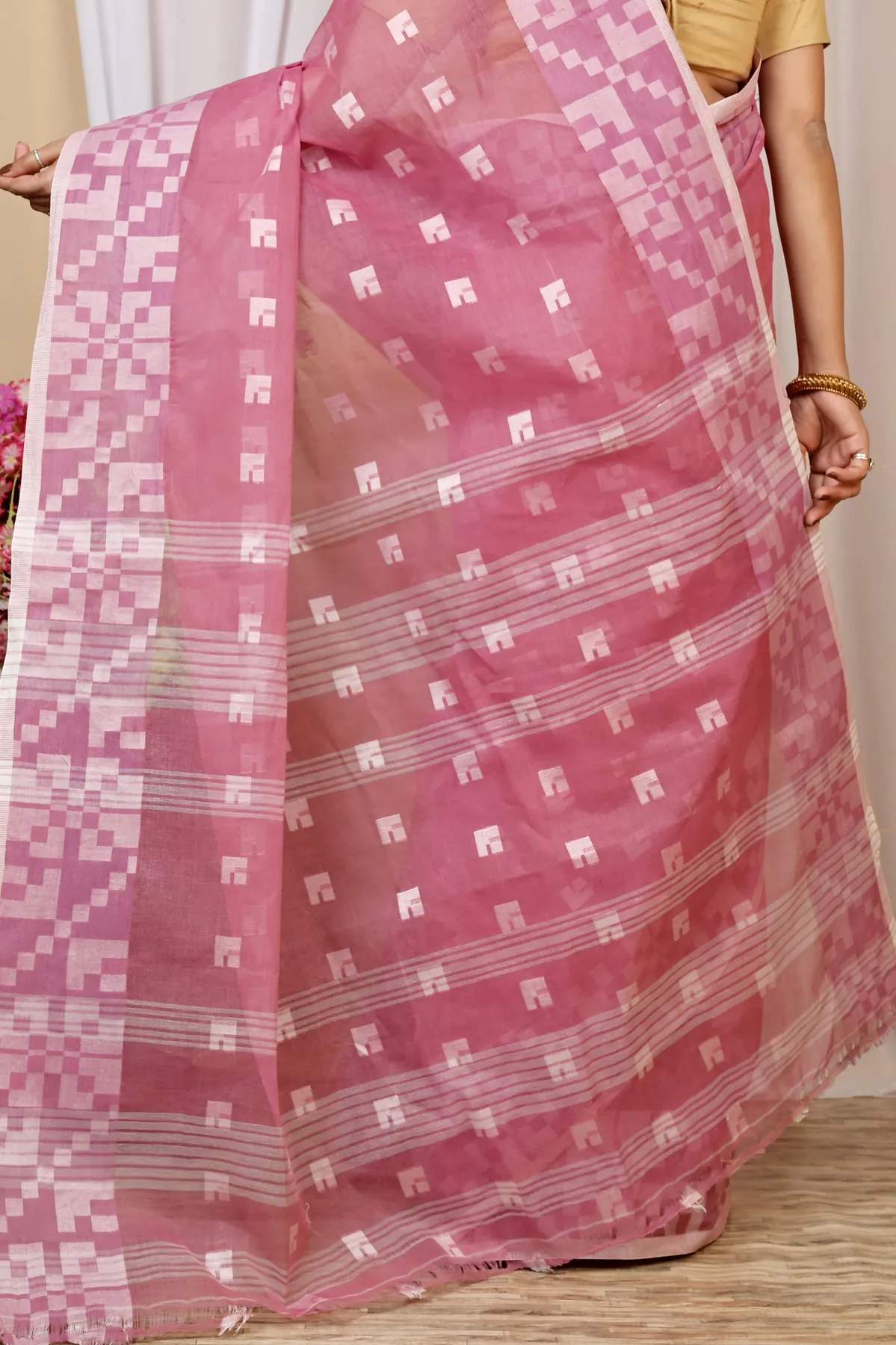 DipDiya Pure Cotton Peach Aptuk Tradition in Every Thread Tant Sarees