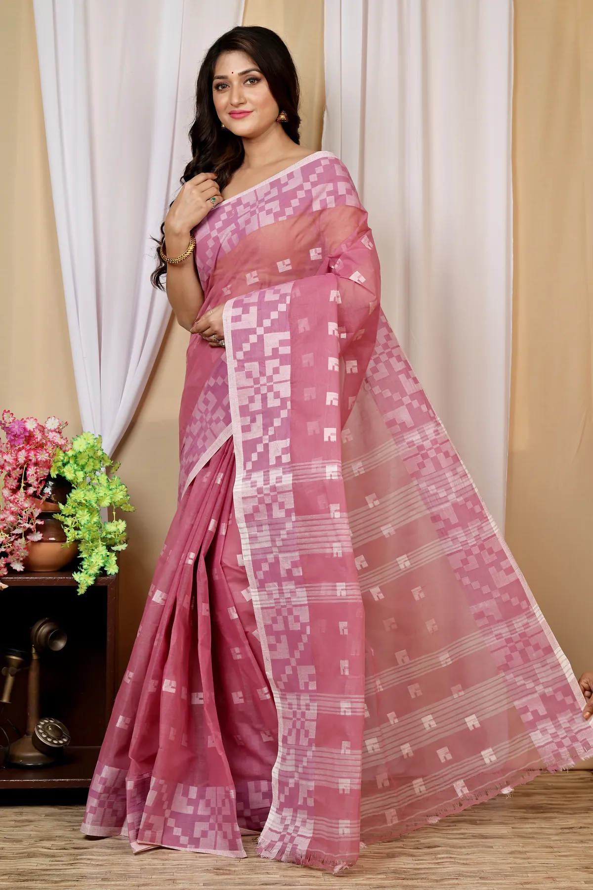 DipDiya Pure Cotton Peach Aptuk Tradition in Every Thread Tant Sarees