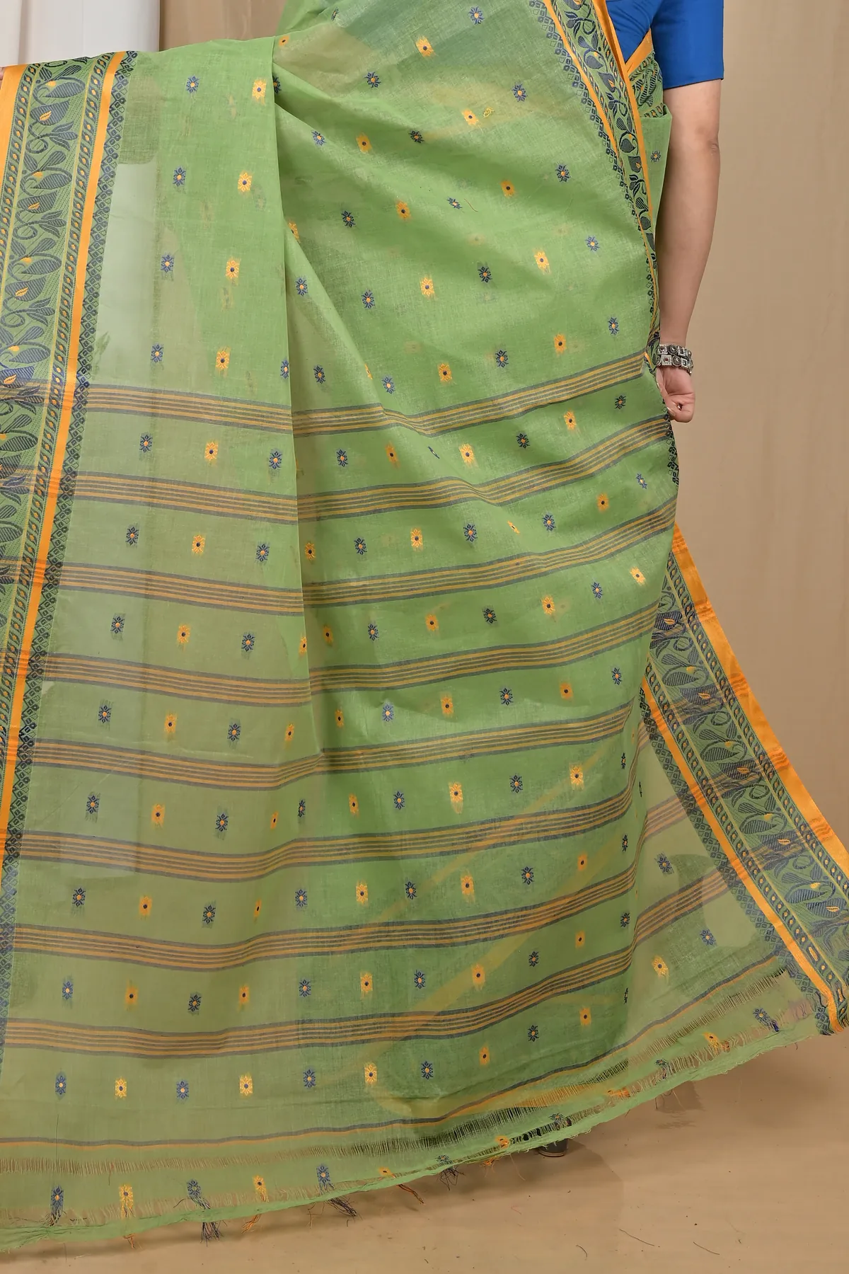 DipDiya Pure Cotton Pesta Green Achlin Crafted in Bengal Tant Sarees