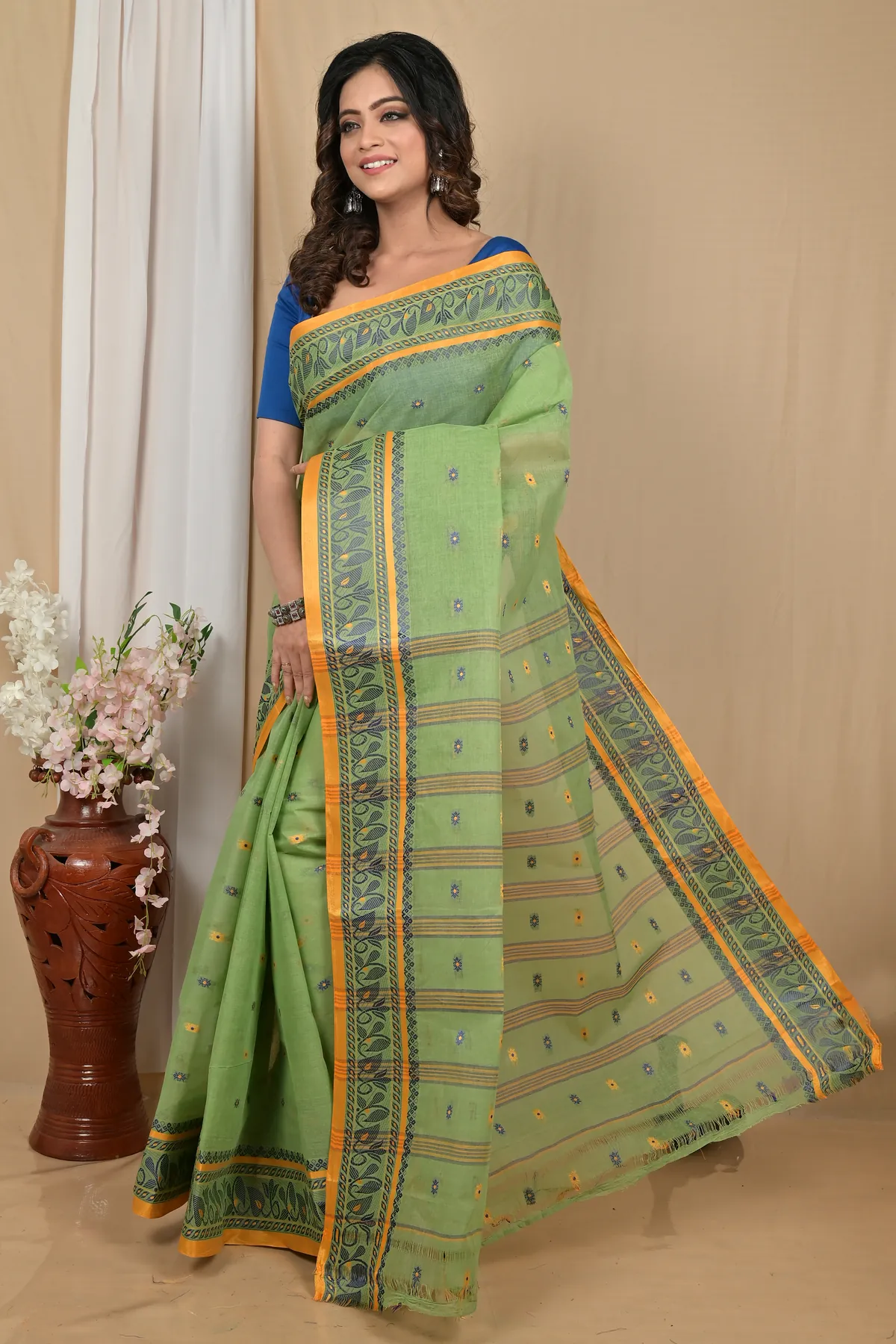 DipDiya Pure Cotton Pesta Green Achlin Crafted in Bengal Tant Sarees