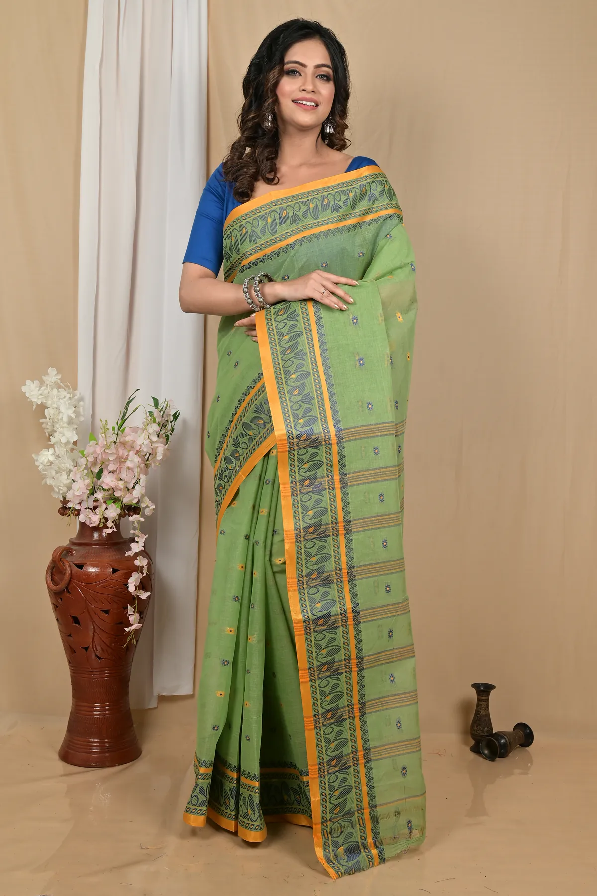 DipDiya Pure Cotton Pesta Green Achlin Crafted in Bengal Tant Sarees