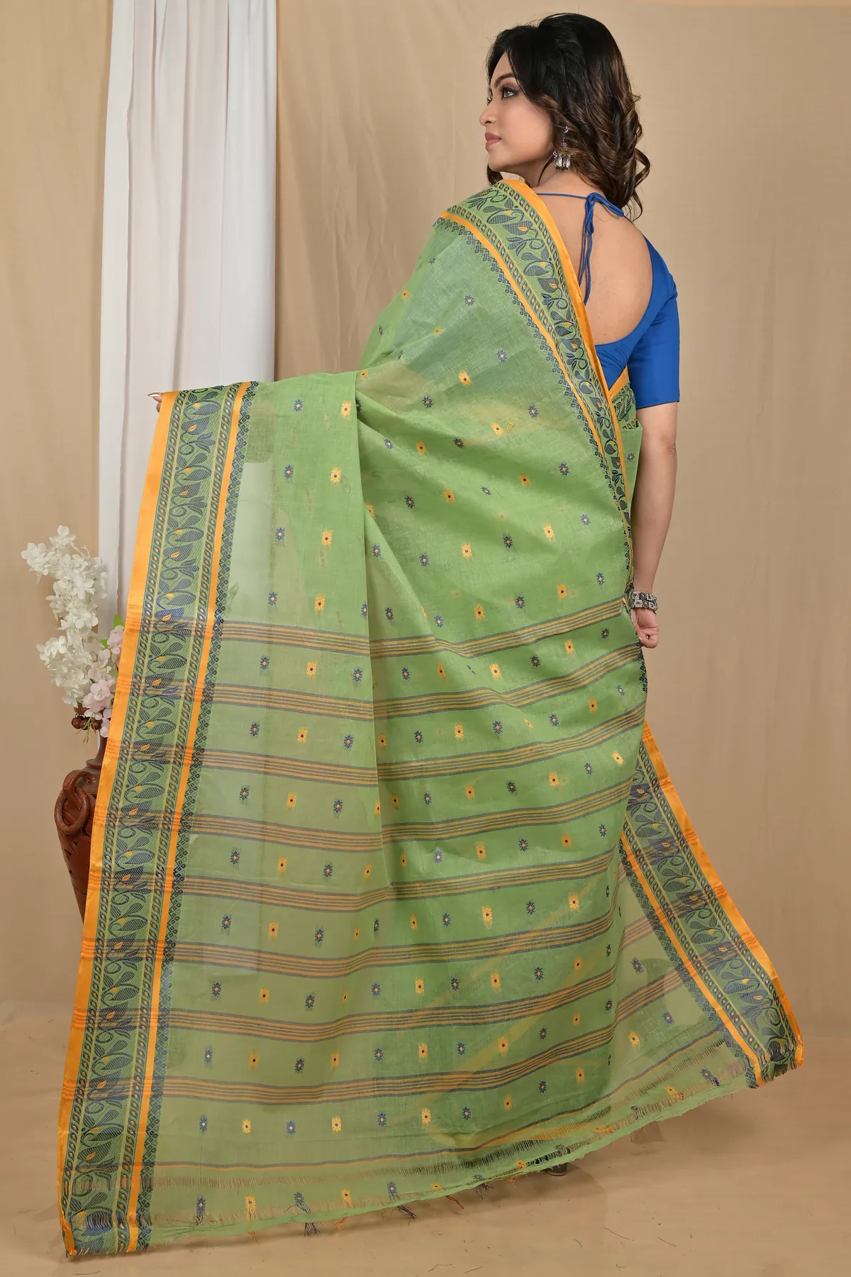 DipDiya Pure Cotton Pesta Green Achlin Crafted in Bengal Tant Sarees