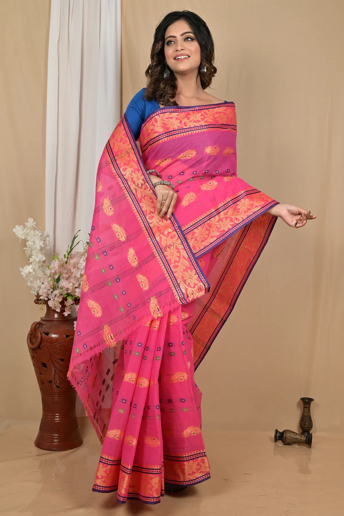 DipDiya Pure Cotton Pink Achrol Timeless Bengal Tant Sarees