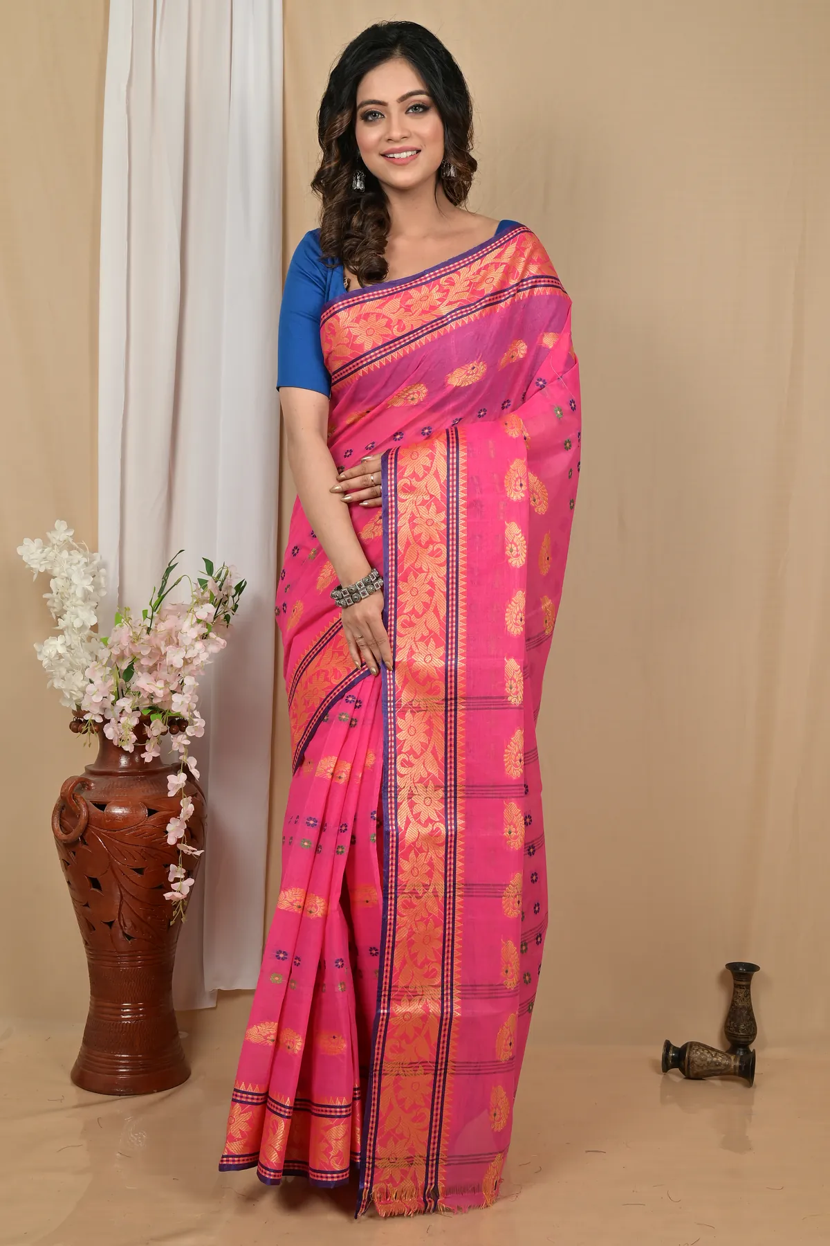 DipDiya Pure Cotton Pink Achrol Timeless Bengal Tant Sarees