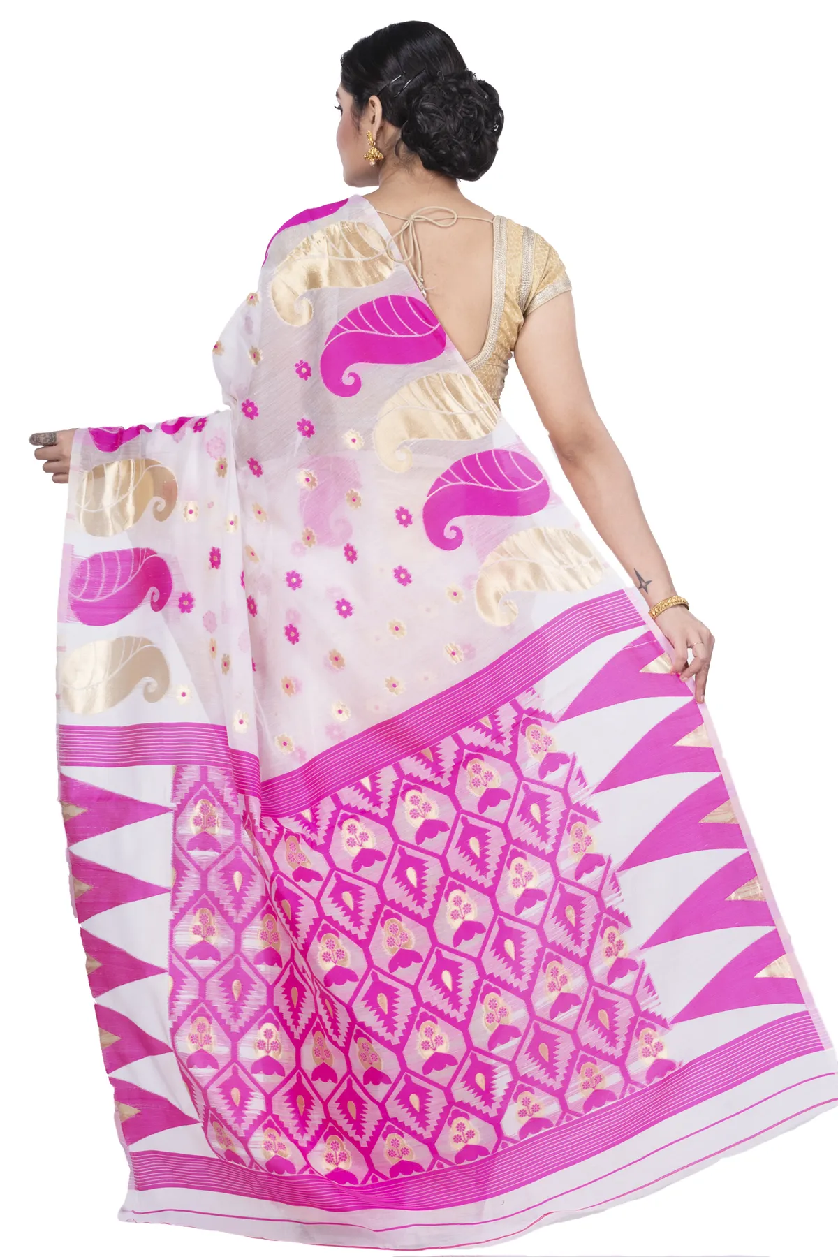 DipDiya Pure Cotton Pink Amachal Jmdni Elegance in Every Weave Jamdani Sarees