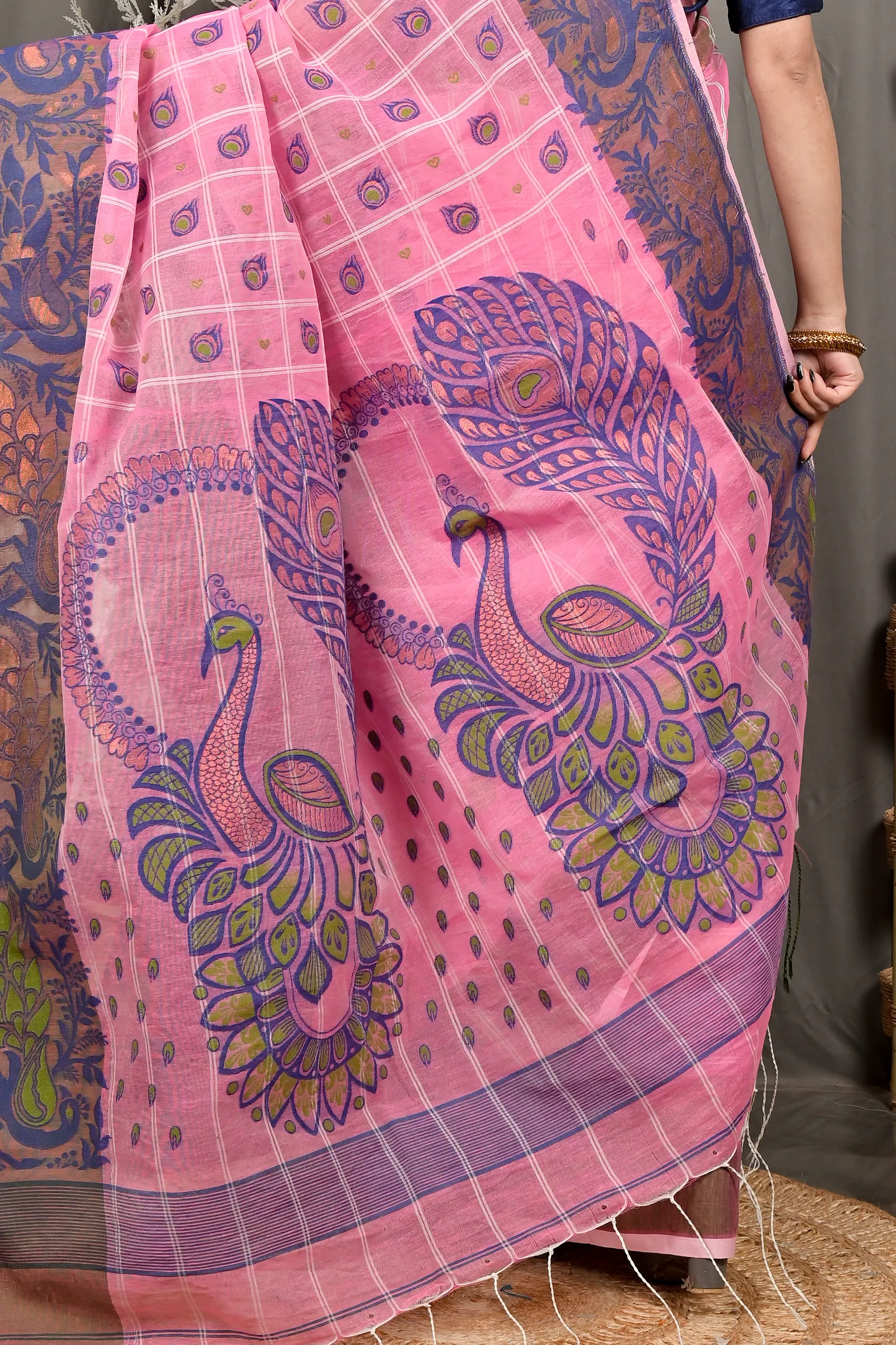 DipDiya Pure Cotton Pink Dhrubi Woven by Hand Jamdani Sarees