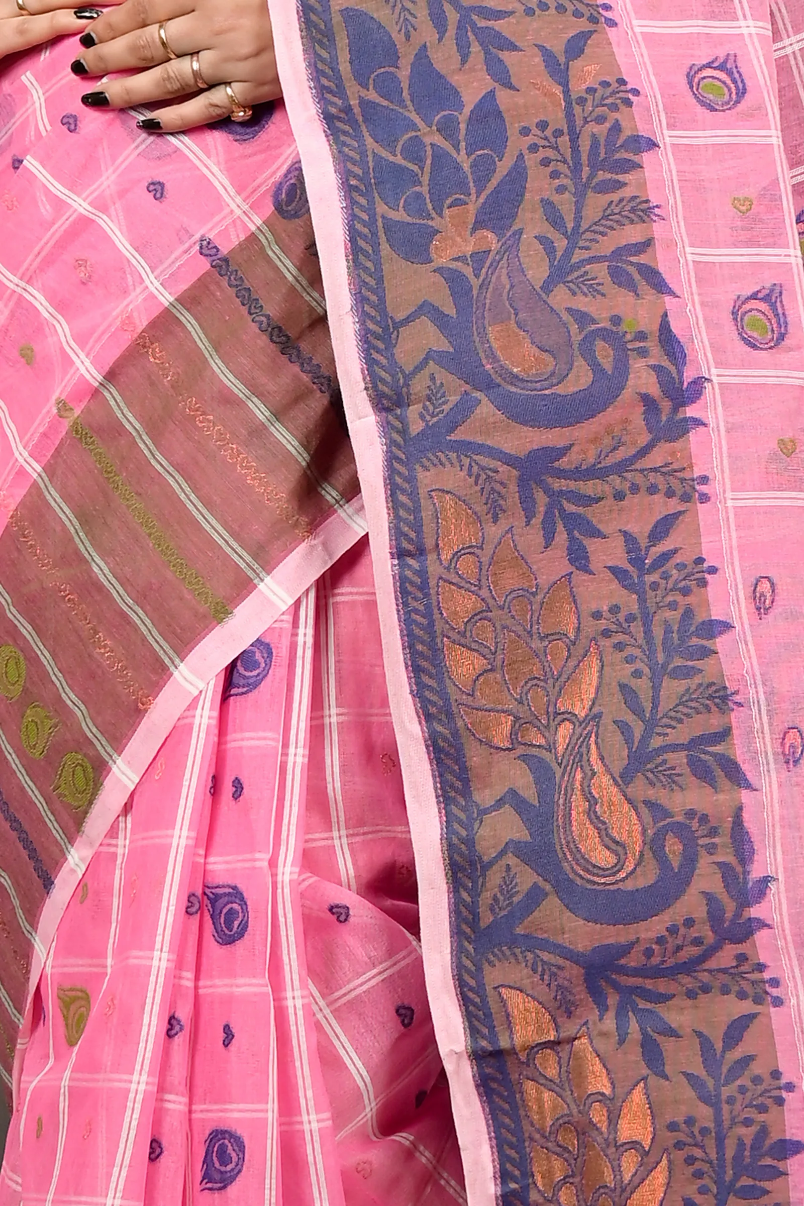 DipDiya Pure Cotton Pink Dhrubi Woven by Hand Jamdani Sarees