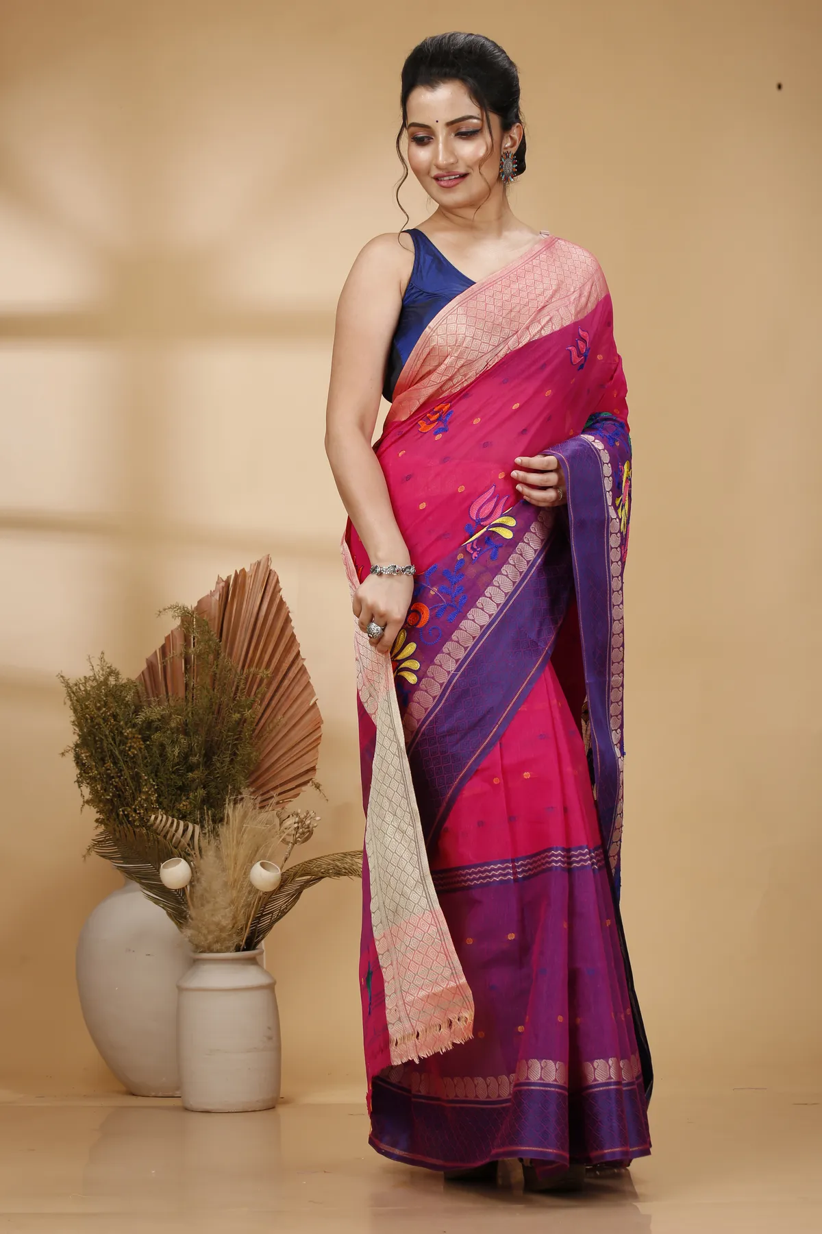 DipDiya Pure Cotton Pink Embi Ganga Sib Timeless Bengal Embroidery Tant Sarees