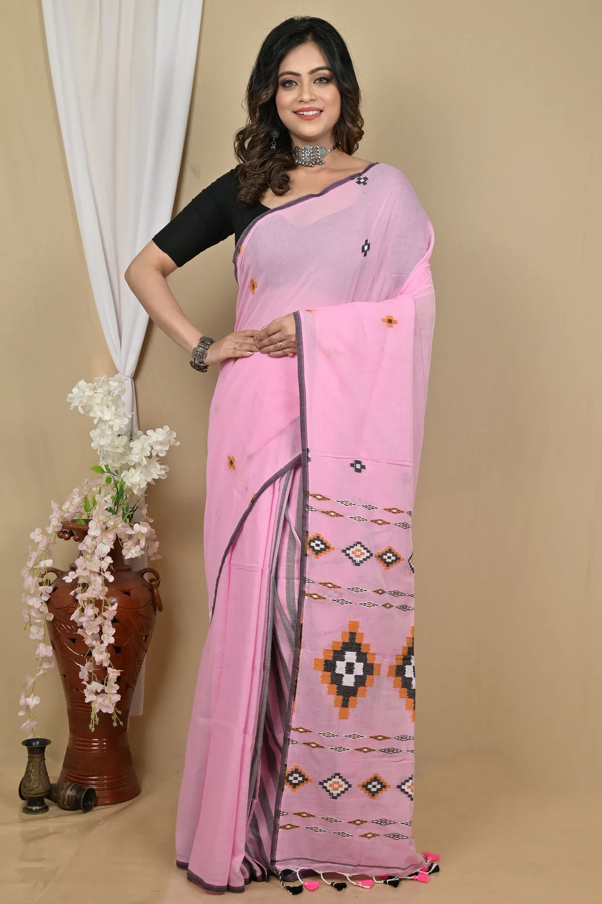 DipDiya Pure Cotton Pink Hitaashi Crafted by Artisans Handloom Sarees