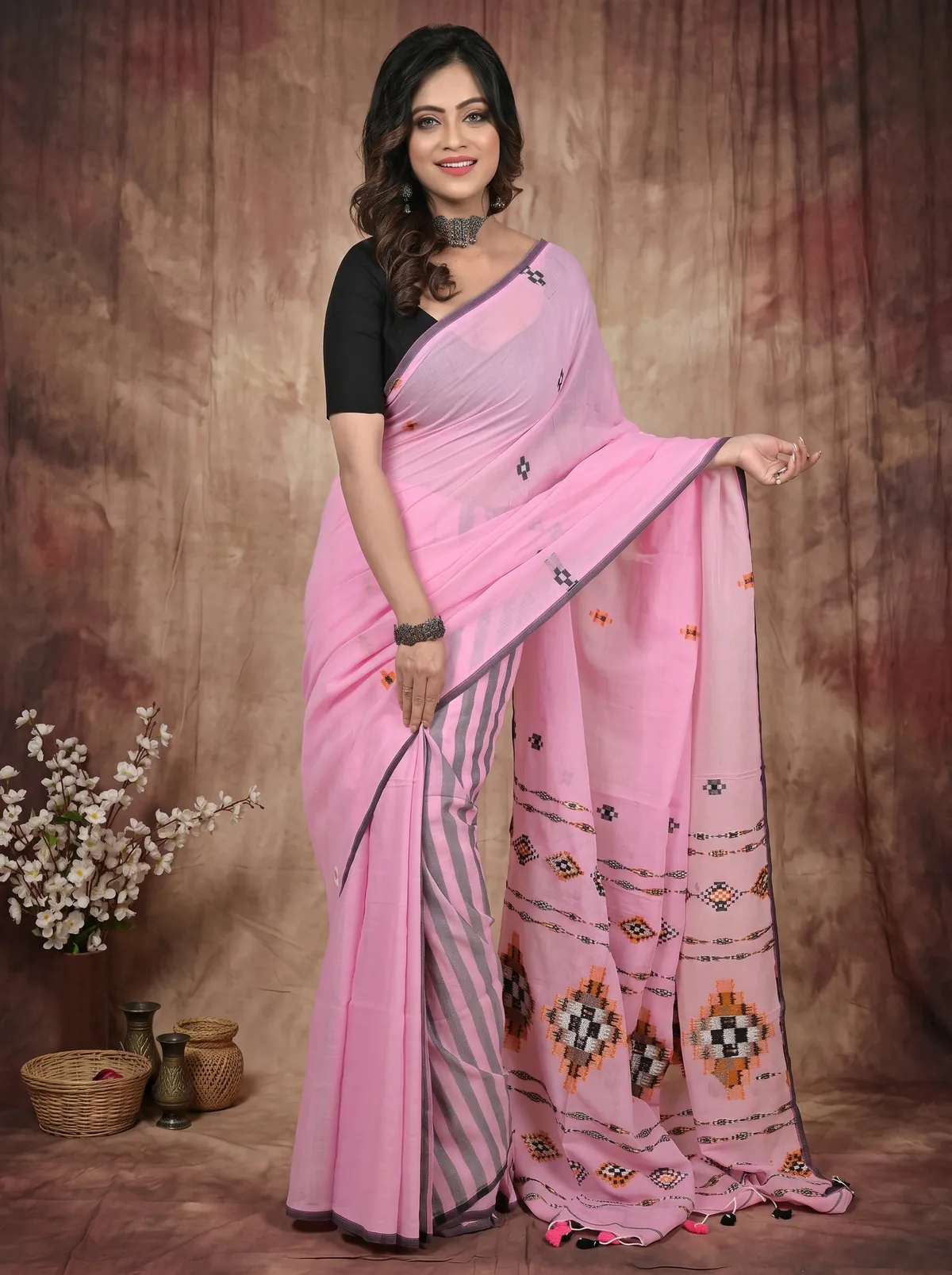 DipDiya Pure Cotton Pink Hitaashi Crafted by Artisans Handloom Sarees
