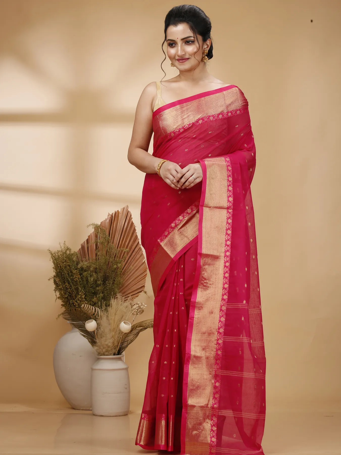 DipDiya Pure Cotton Pink JoriPar Masterfully Woven Tant Sarees