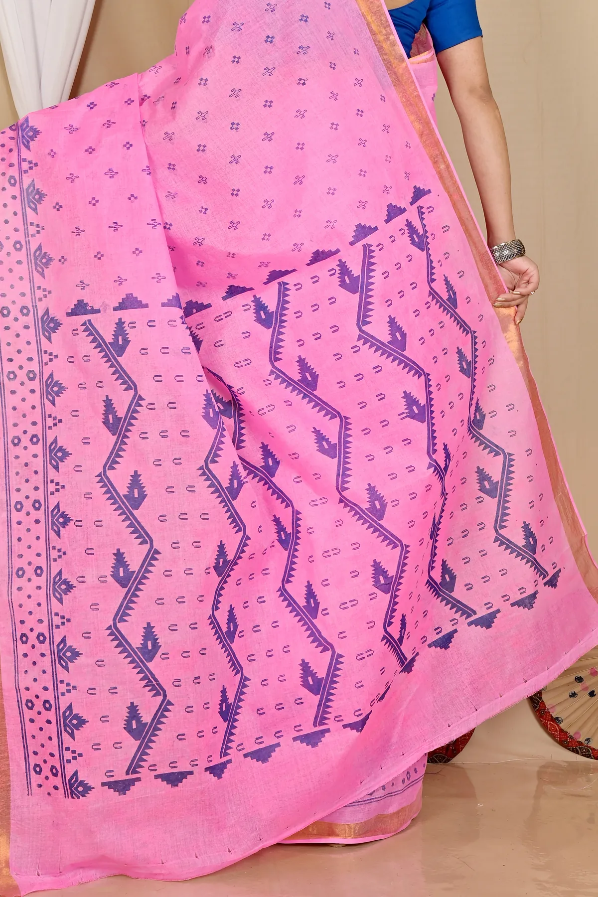 DipDiya Pure Cotton Pink Luvna Essence of Bengal Printed Tant Sarees