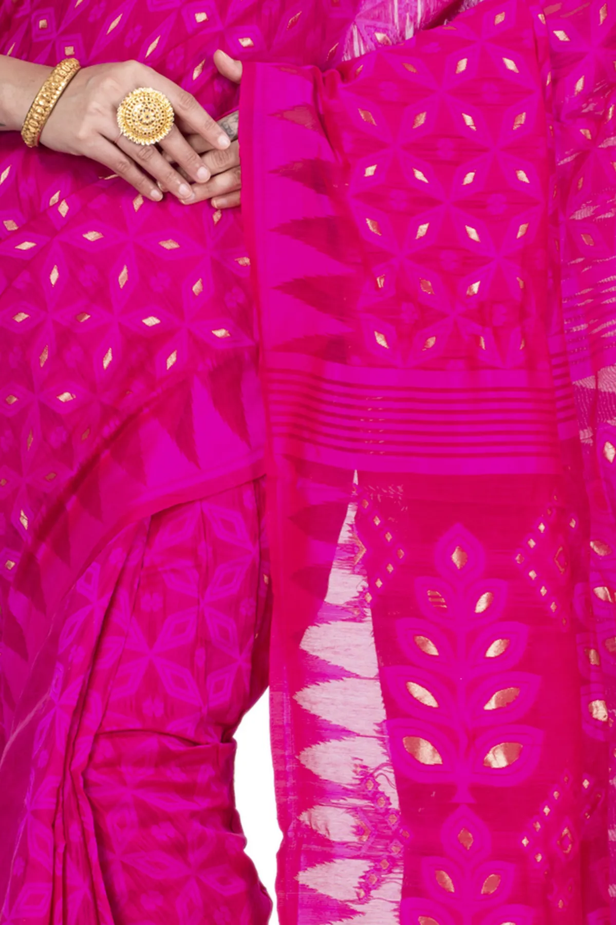 DipDiya Pure Cotton Pink Minakari Jmdni Wrapped in Heritage Jamdani Sarees