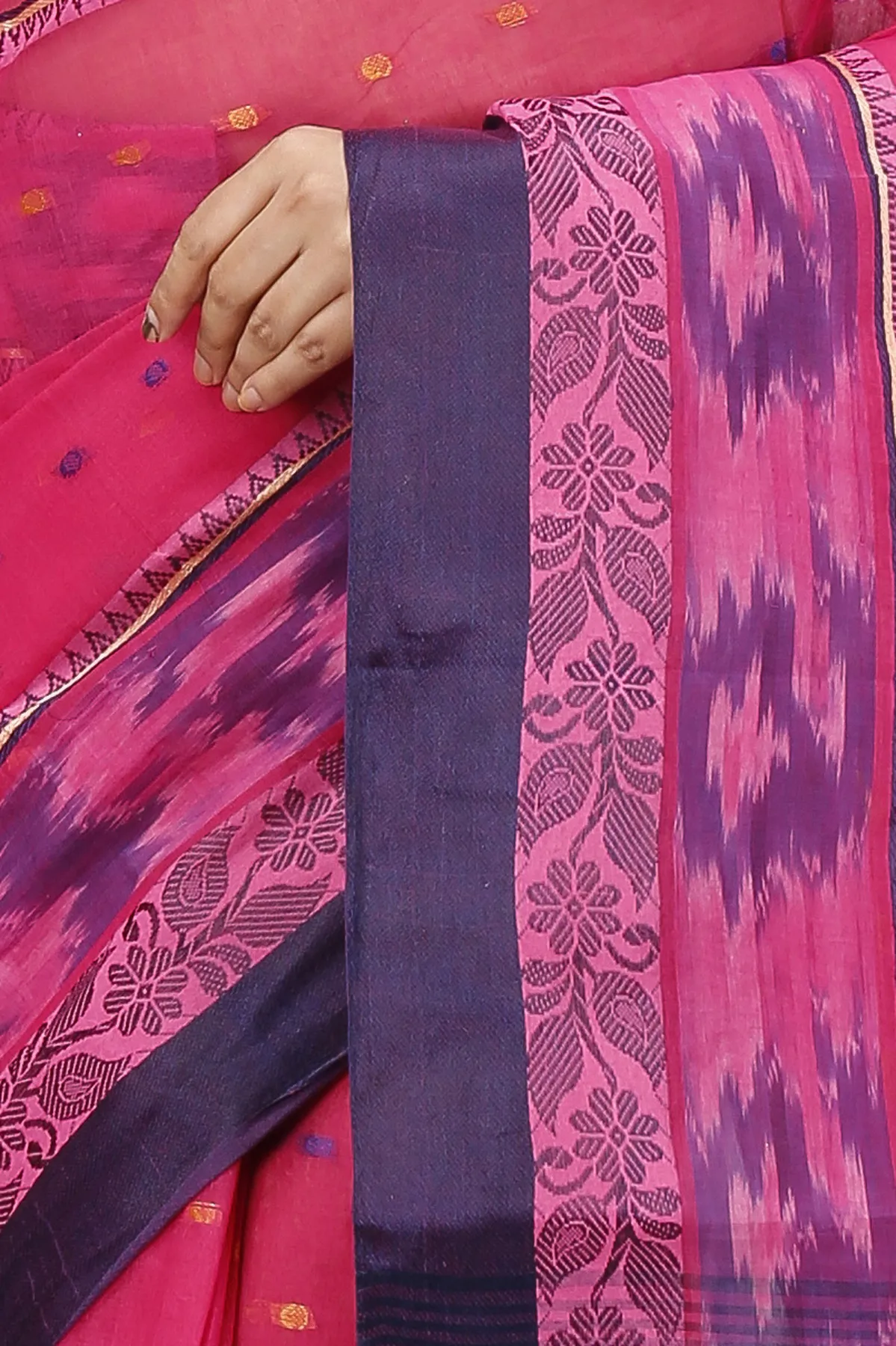 DipDiya Pure Cotton Pink Moli Handloom Heritage Tant Sarees