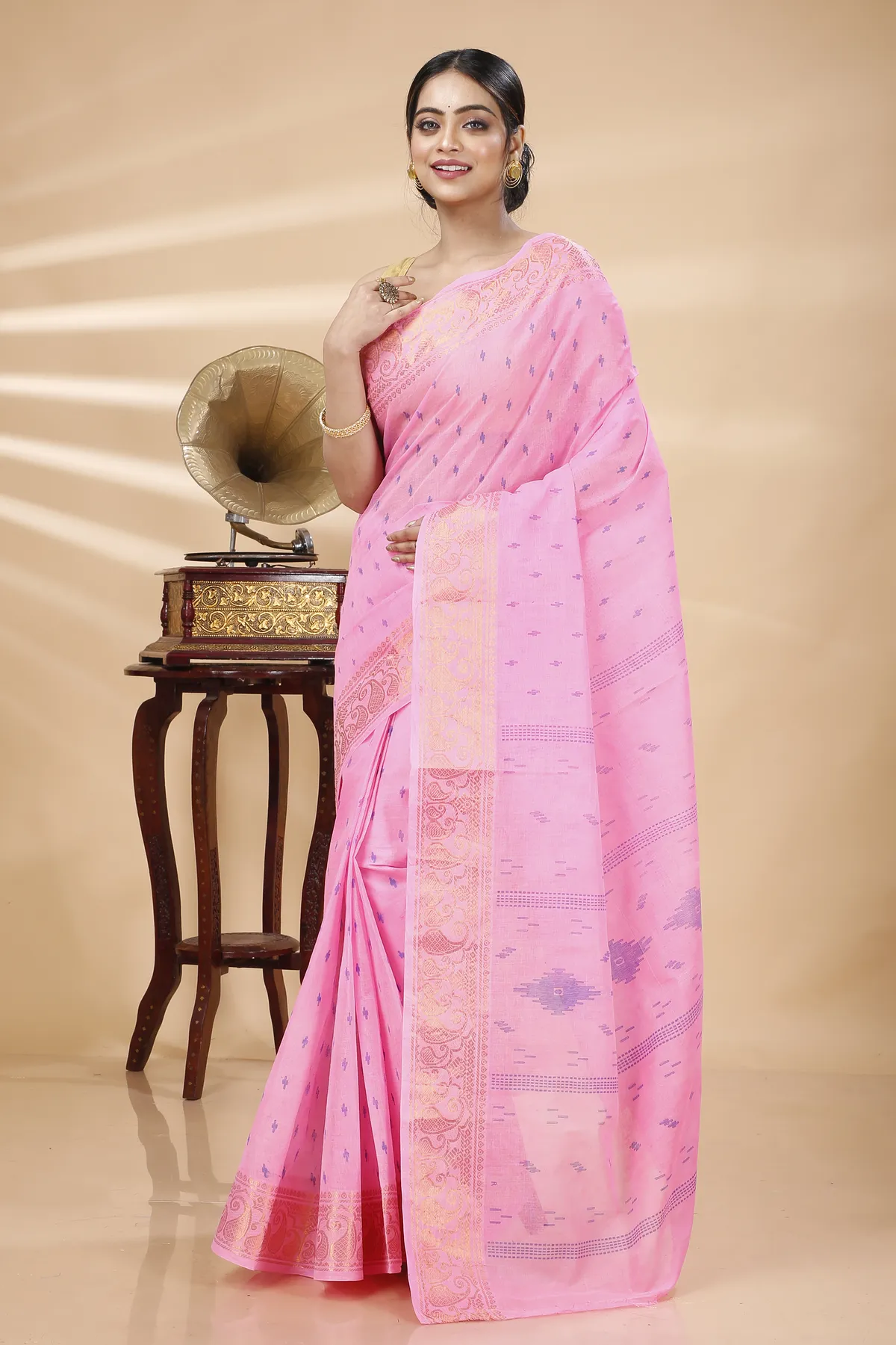 DipDiya Pure Cotton Pink Purvi Handloom Heritage Printed Tant Sarees