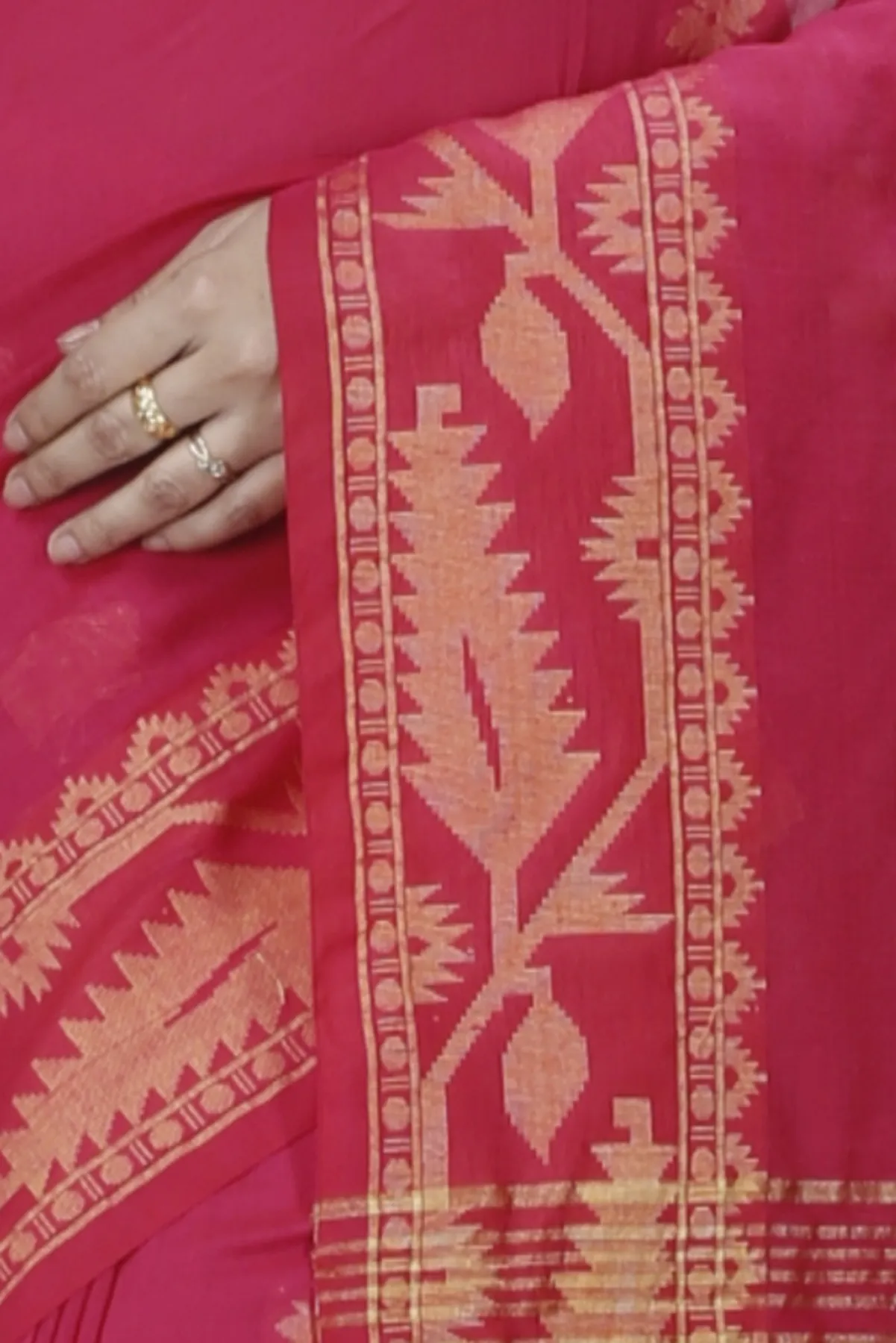 DipDiya Pure Cotton Pink Tuma Timeless Bengal Handloom Sarees