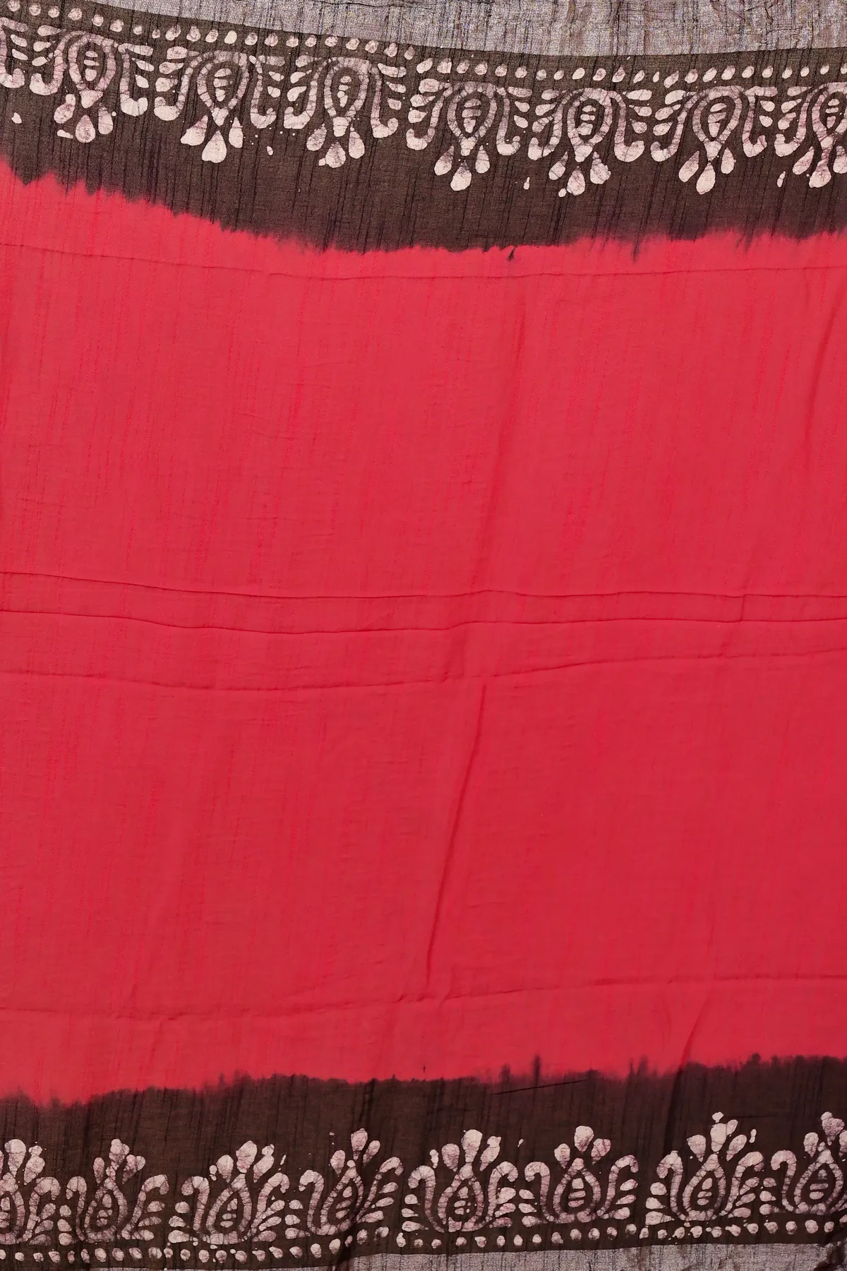 DipDiya Pure Cotton Rani Black Batikato Elegance in Every Weave Batik Print Sarees