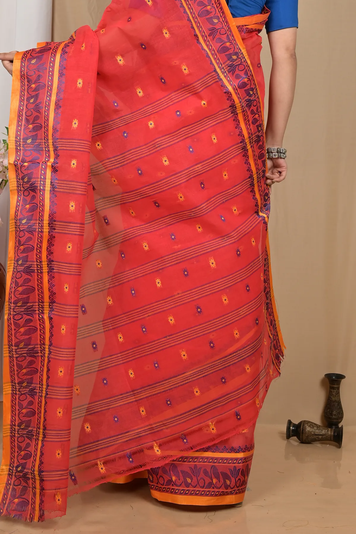 DipDiya Pure Cotton Red Achlin Crafted by Artisans Tant Sarees