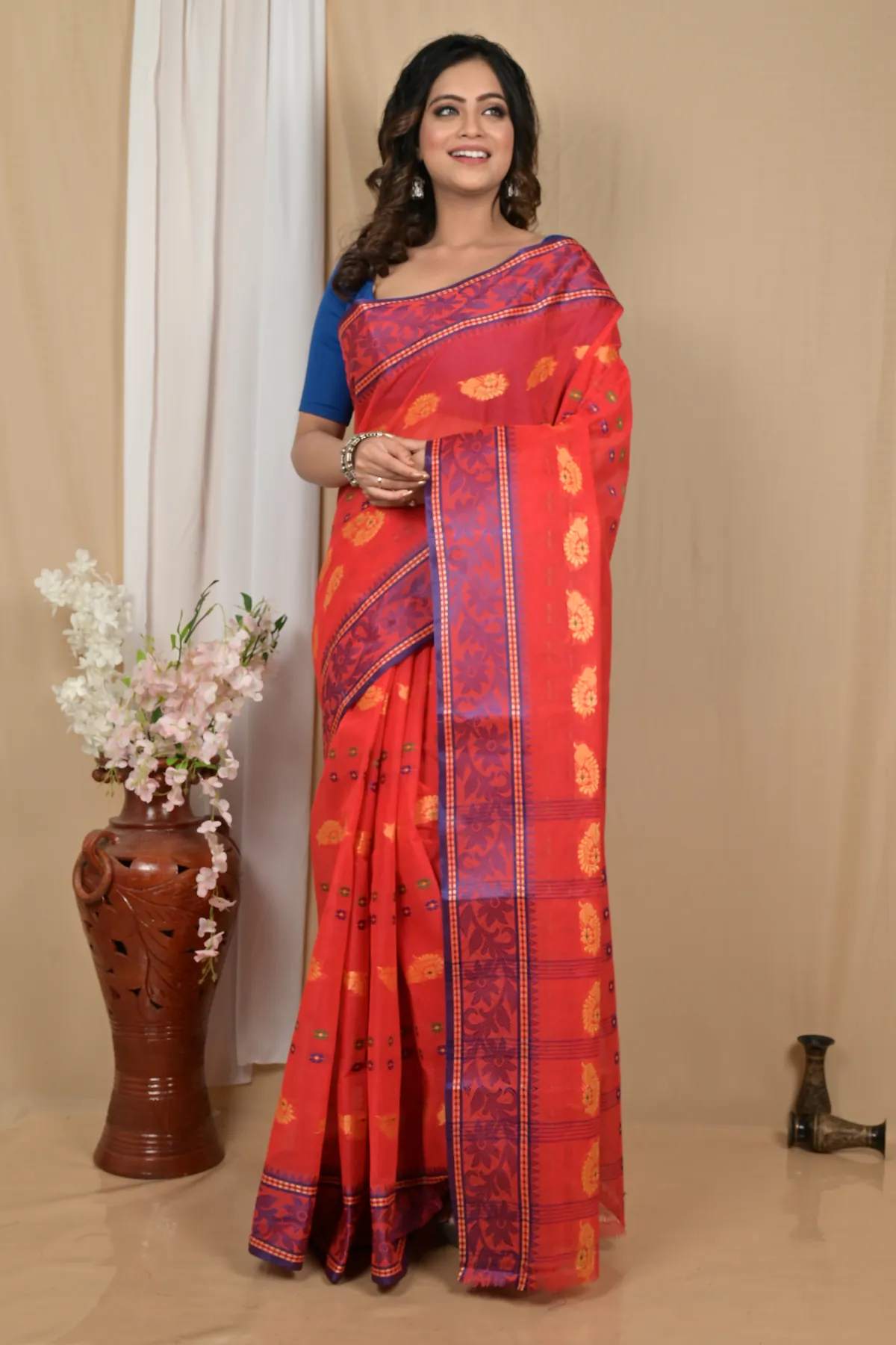 DipDiya Pure Cotton Red Achrol The Bengali Classic Tant Sarees