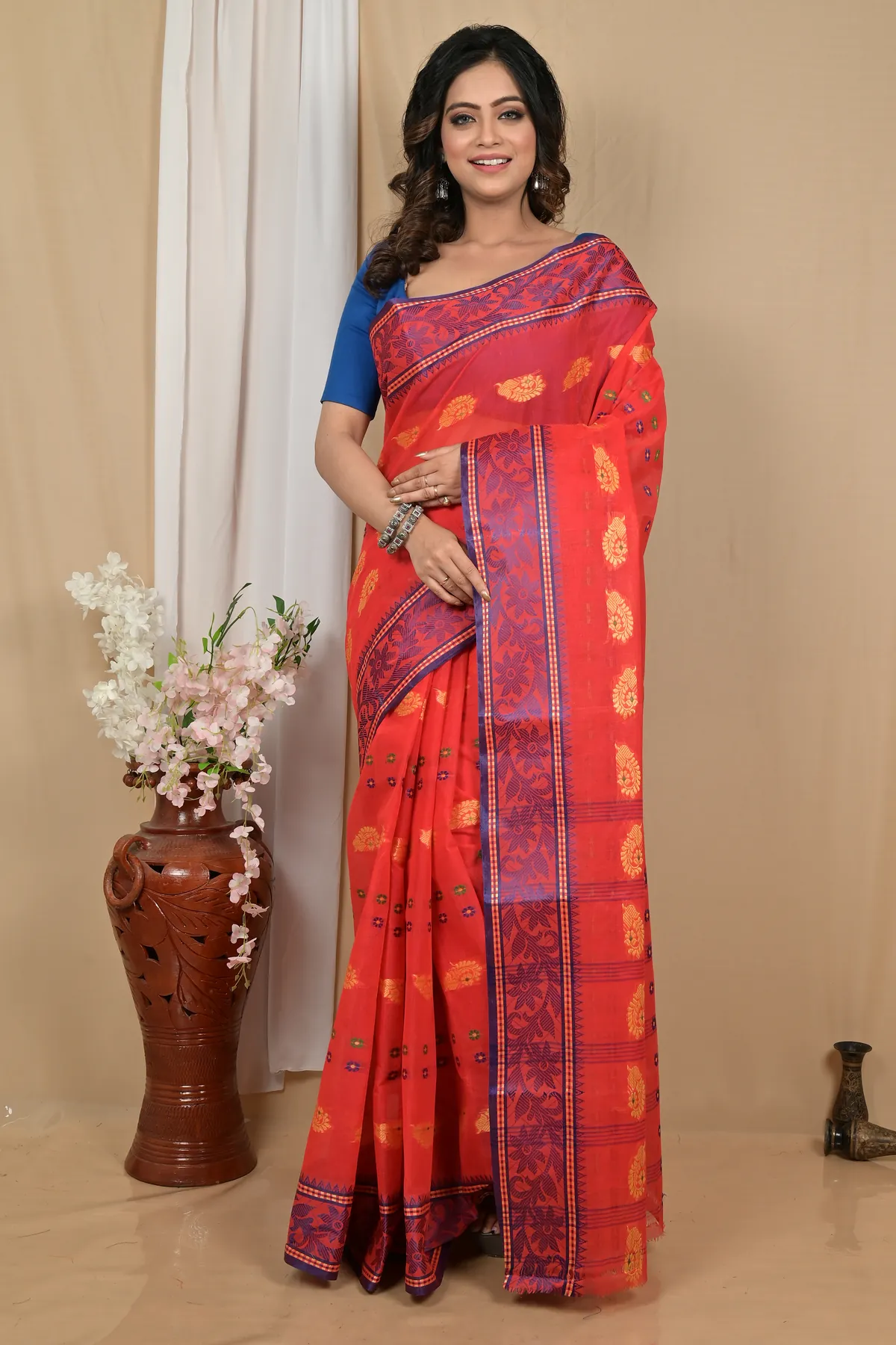 DipDiya Pure Cotton Red Achrol The Bengali Classic Tant Sarees