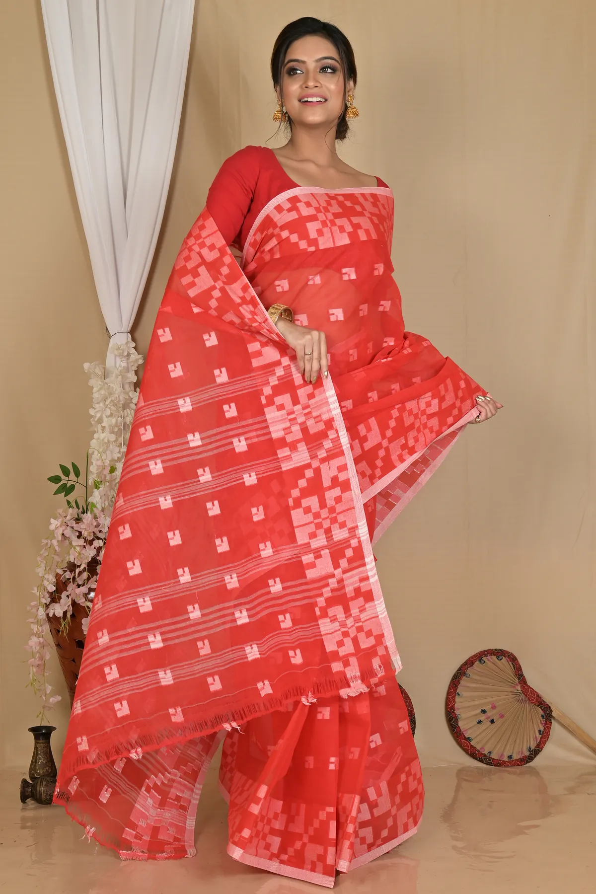 DipDiya Pure Cotton Red Aptuk Traditional Elegance Tant Sarees