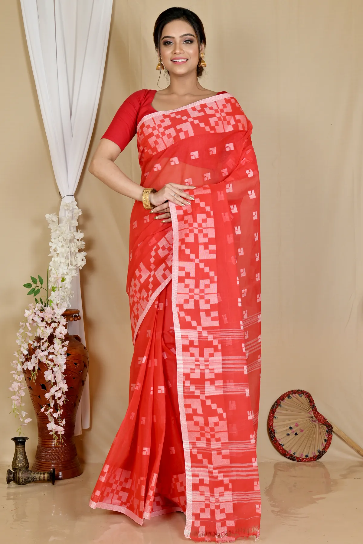 DipDiya Pure Cotton Red Aptuk Traditional Elegance Tant Sarees