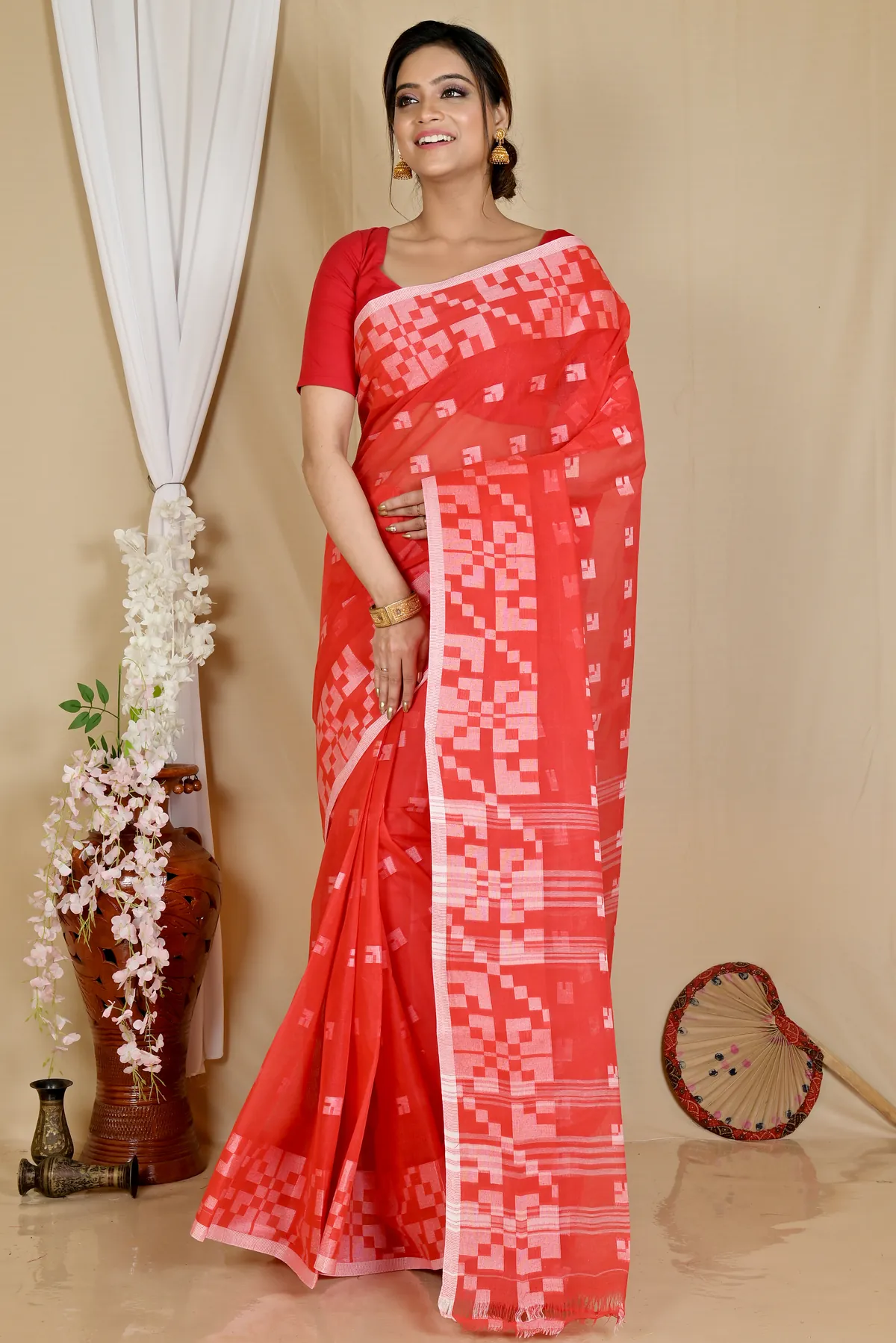 DipDiya Pure Cotton Red Aptuk Traditional Elegance Tant Sarees