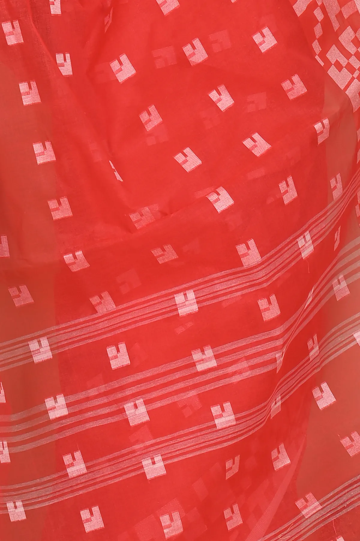 DipDiya Pure Cotton Red Aptuk Traditional Elegance Tant Sarees