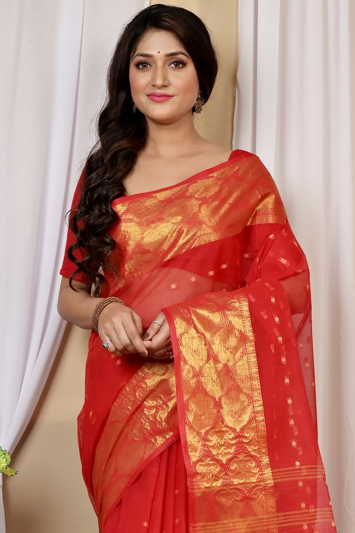 DipDiya Pure Cotton Red Asmanito Pure Bengali Grace Tant Sarees