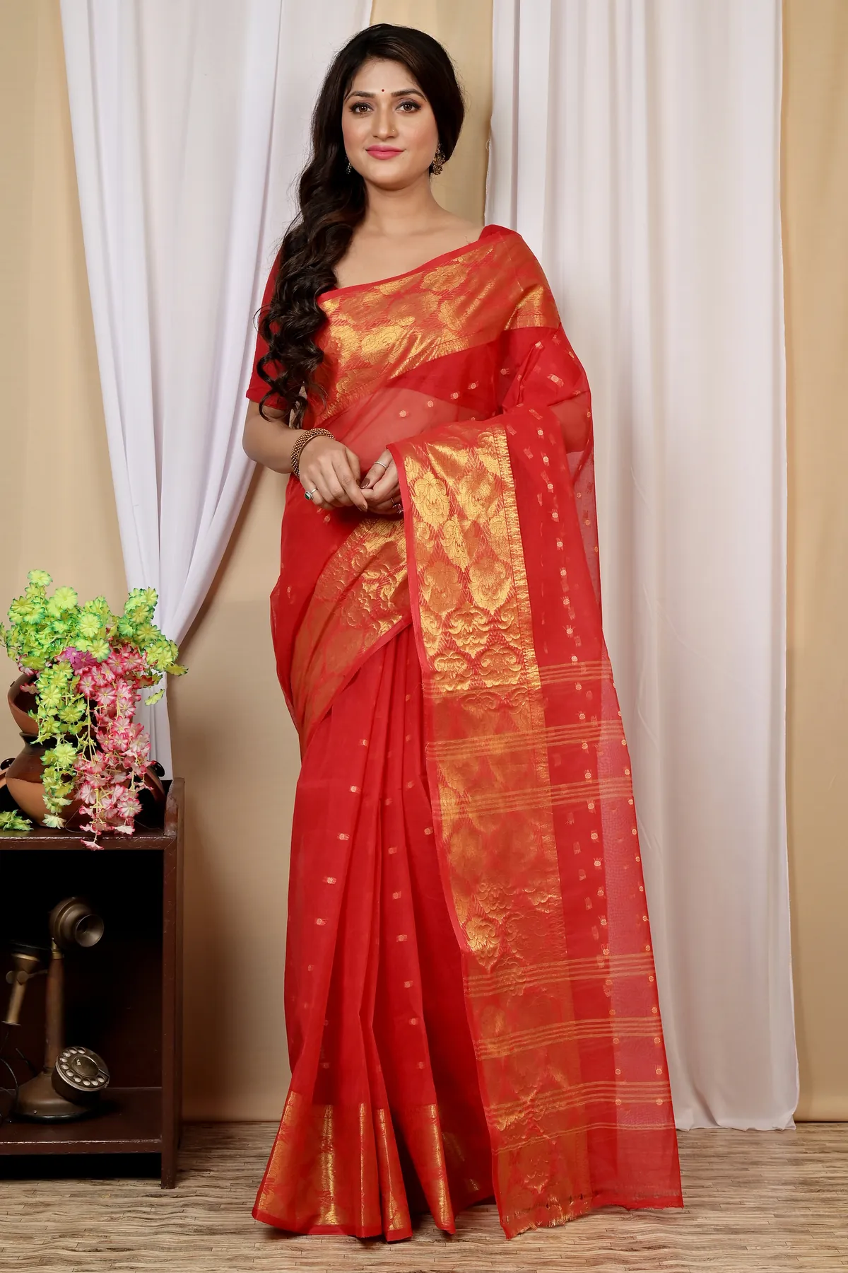DipDiya Pure Cotton Red Asmanito Pure Bengali Grace Tant Sarees