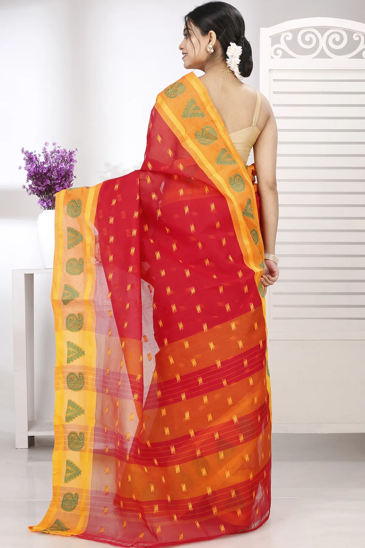 DipDiya Pure Cotton Red Emma Border Masterfully Woven Tant Sarees