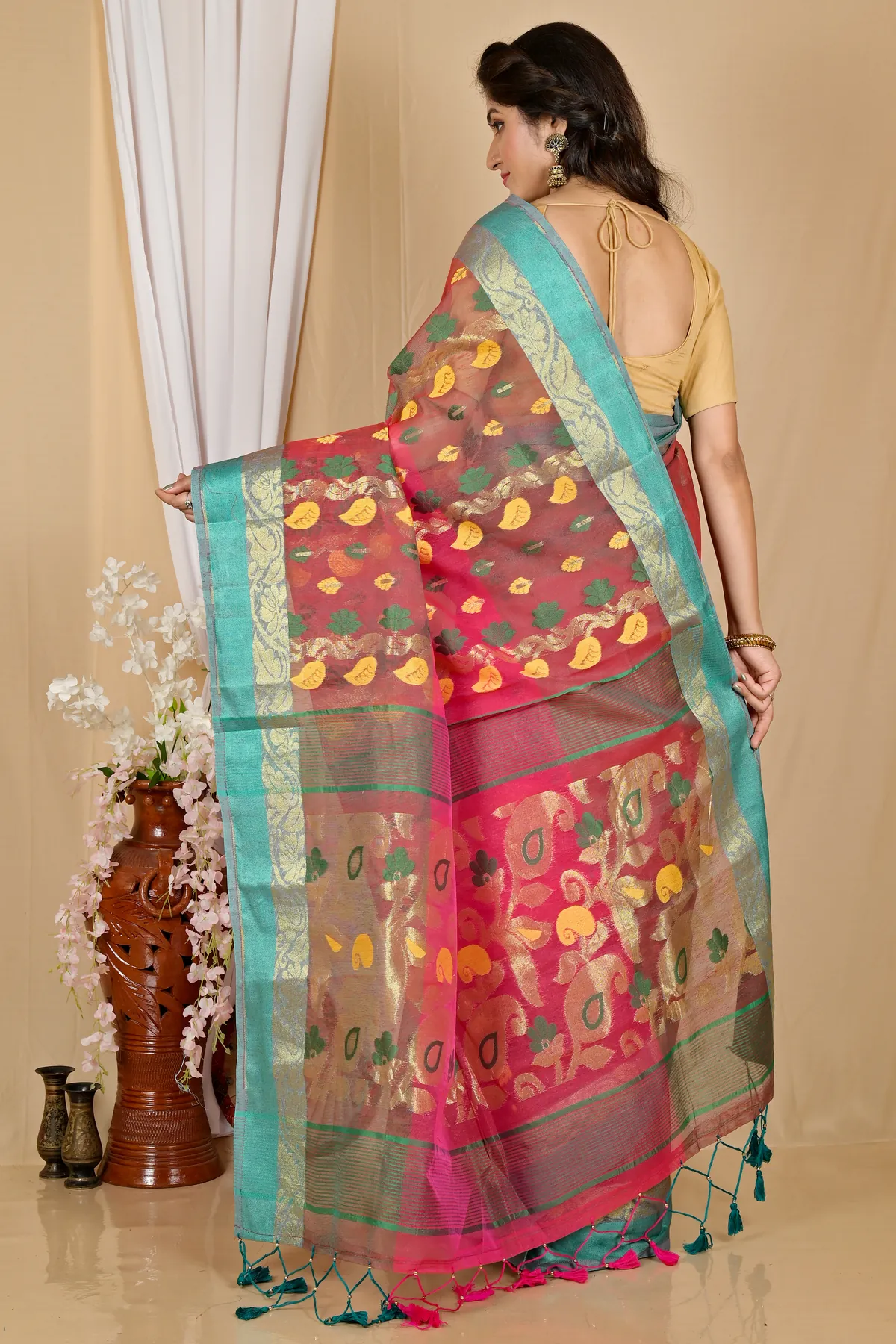 DipDiya Pure Cotton Red Green Madhka Classic Bengali Tant Sarees